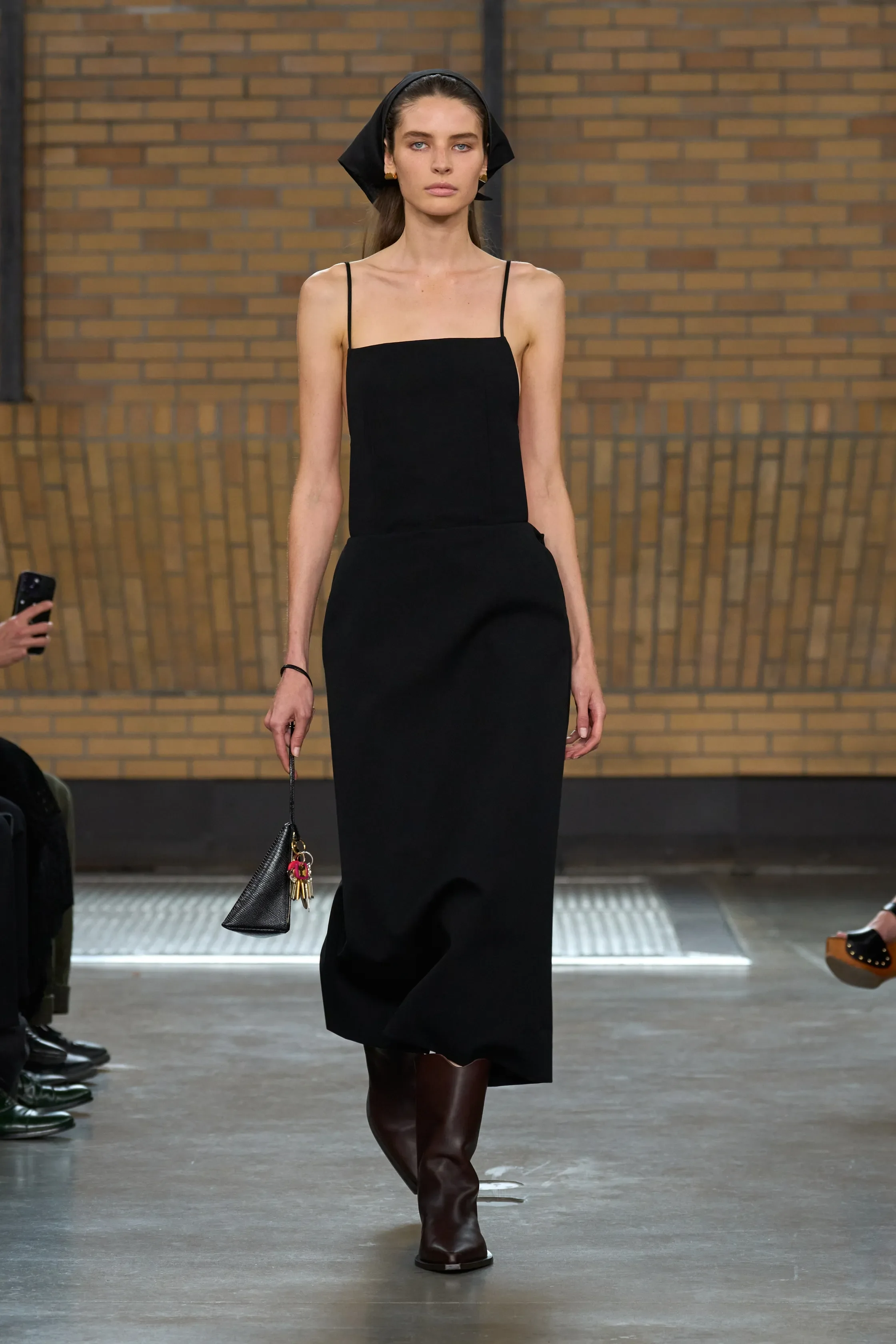 00003-calvin-klein-spring-2026-ready-to-wear-credit-brand.jpg.webp