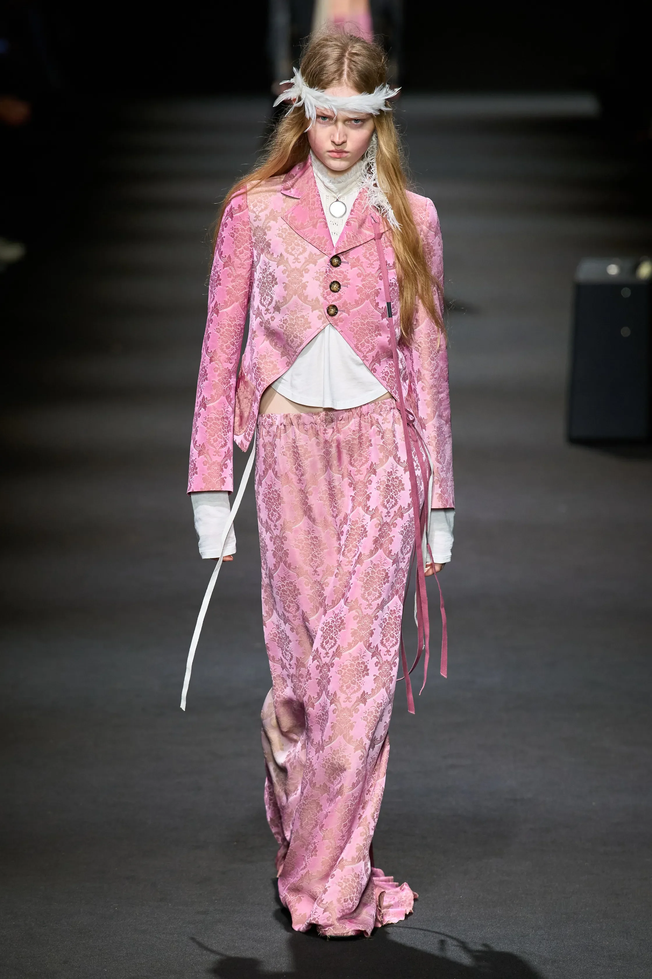 00005-ann-demeulemeester-spring-2026-ready-to-wear-credit-gorunway.jpg.webp