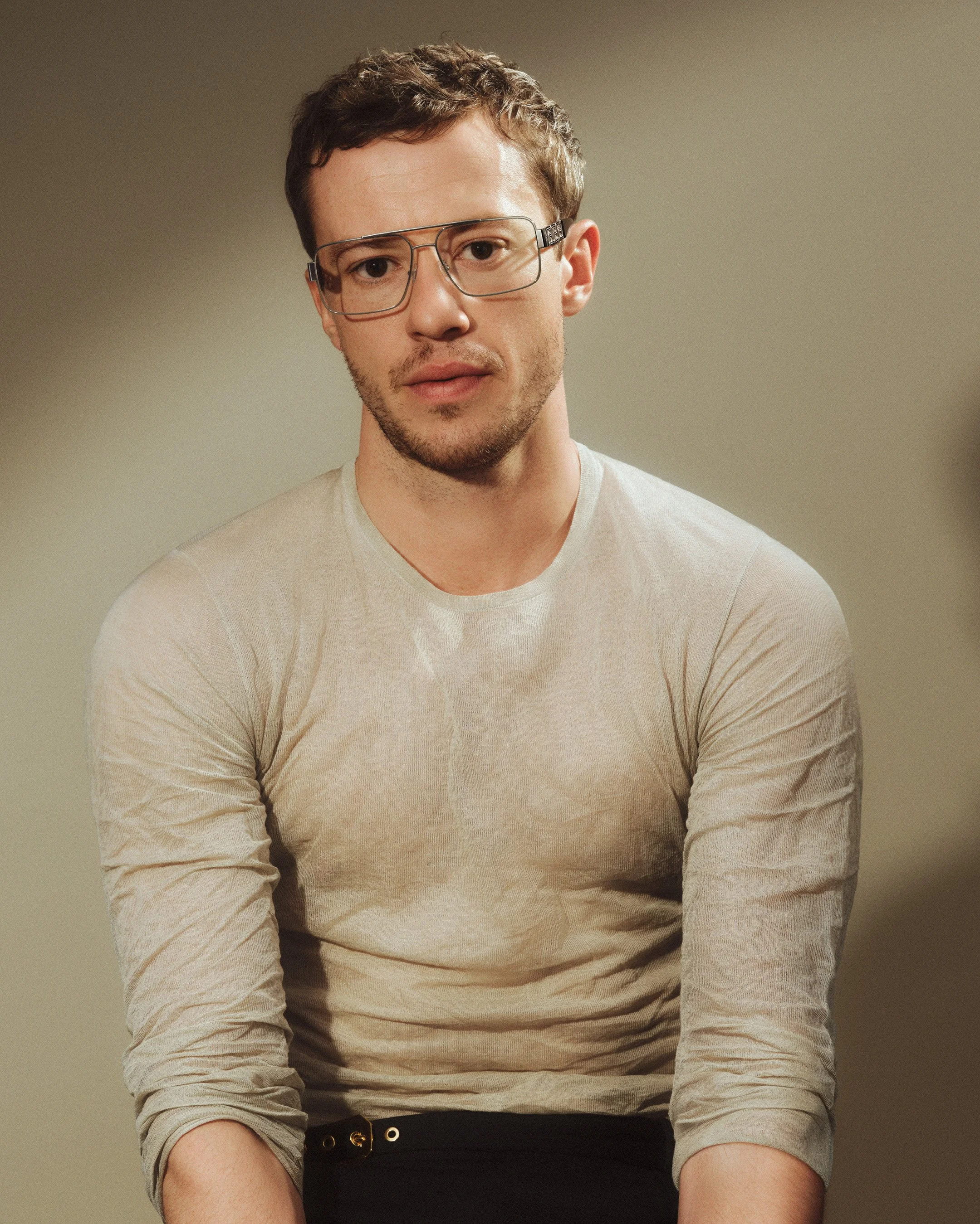 VERSACE_GRECAEYEWEAR_JQ_SILVEROPTICAL_D1_NOLOGO_1080x1350_9.jpg