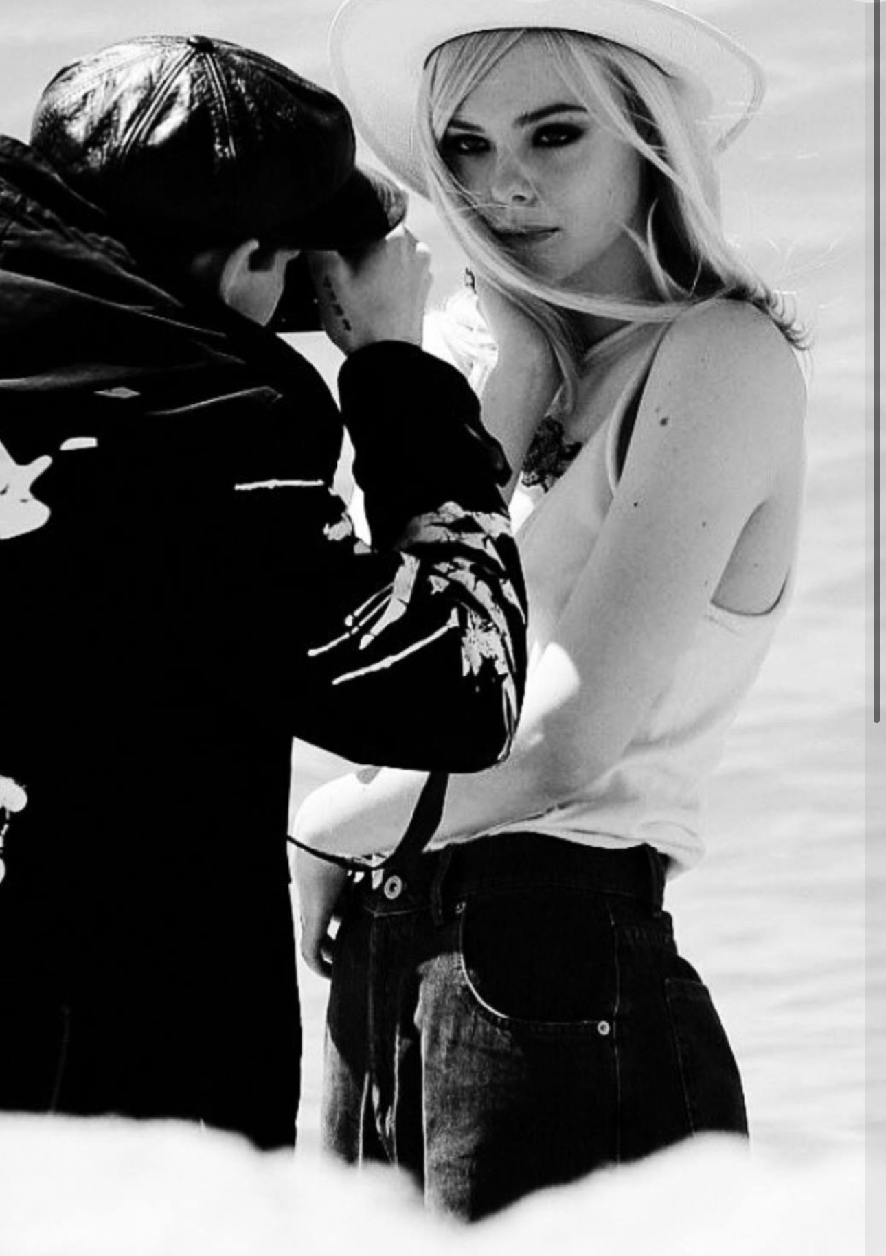 Damon_Elle Fanning.PNG