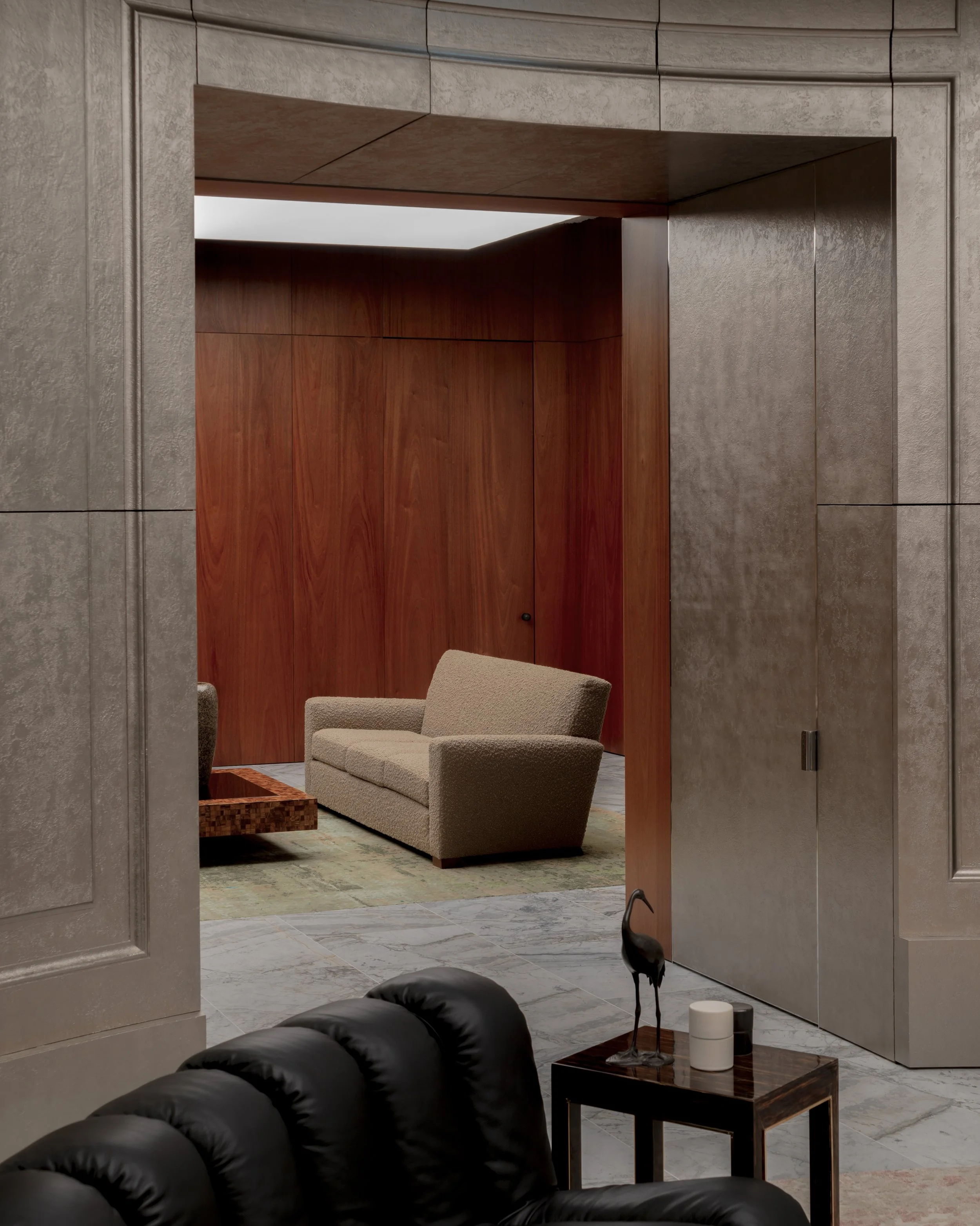 SAINT LAURENT_ARCHITECTURE_MONTAIGNE_05_HR.jpg