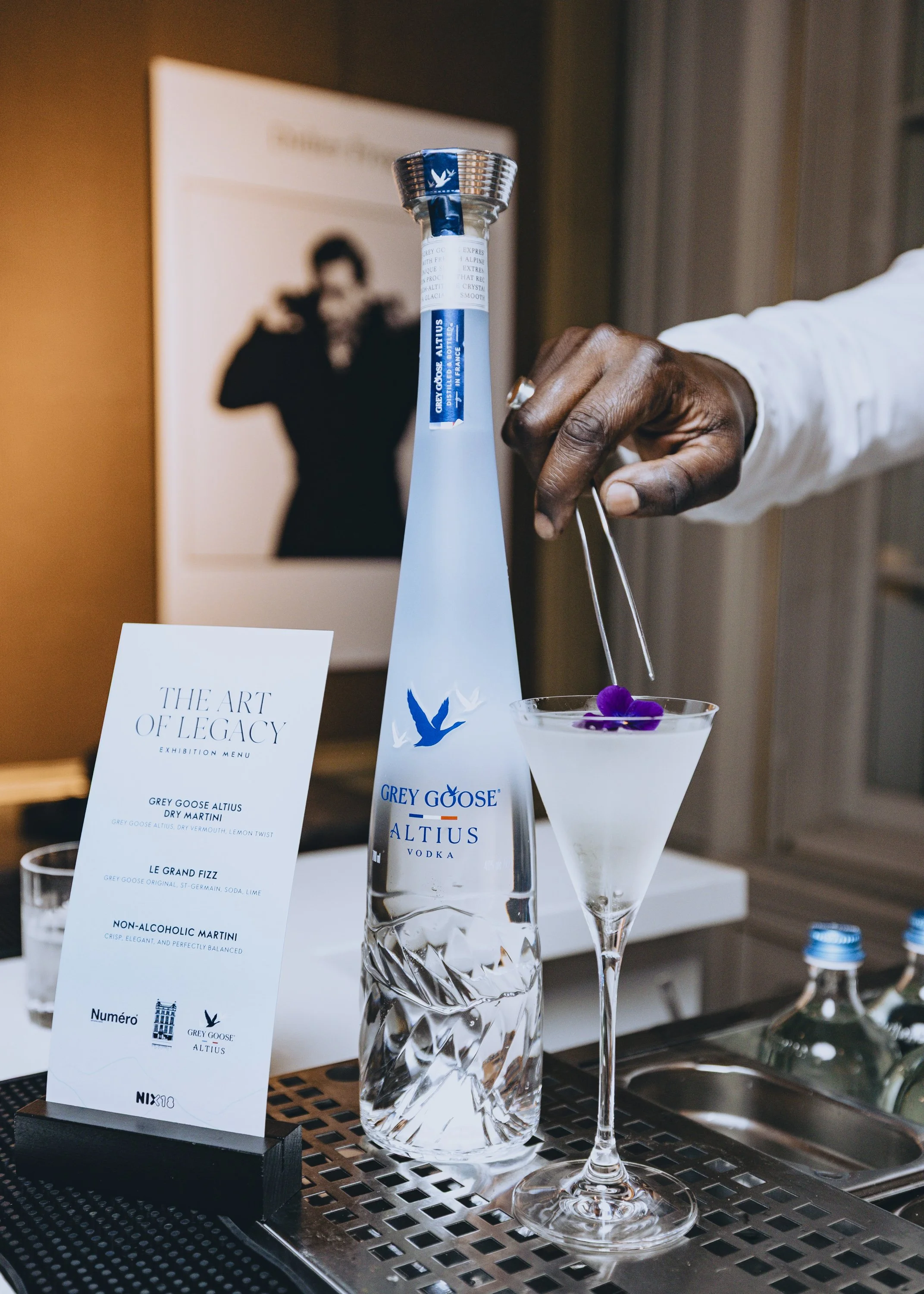 20251114_GREYGOOSE_SOPHIEALEXAPHOTO_OONABAAS_0074.jpg