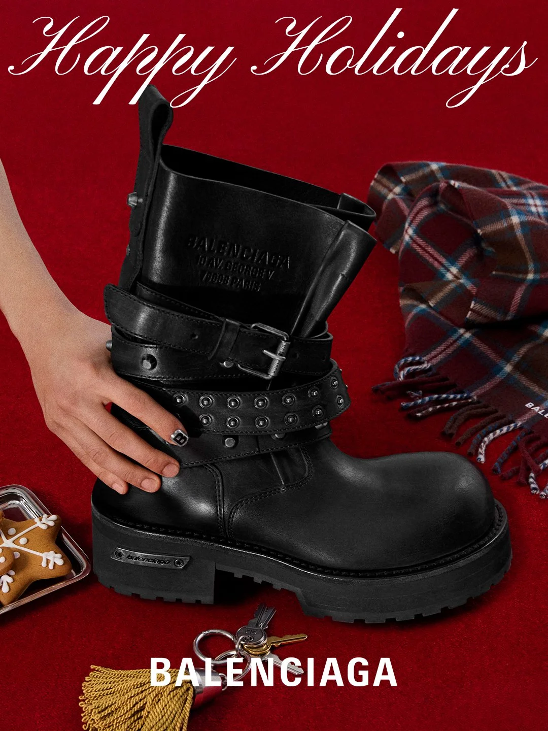 BALENCIAGA EOY GIFTING NAILS EN IMAGE 1.jpg