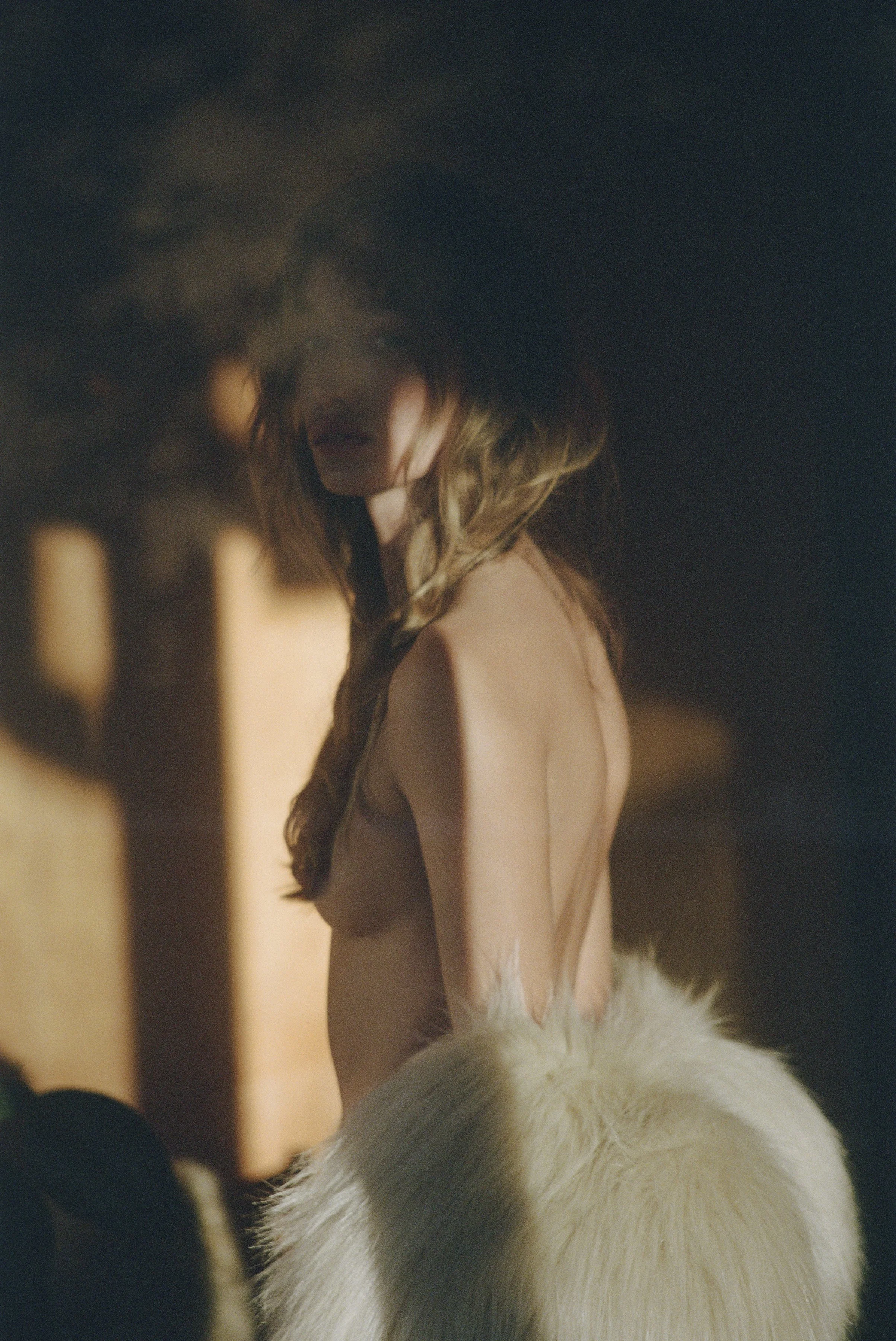 SAINT LAURENT RIVE DROITE_SNOW_EDITION_16_HR.jpg