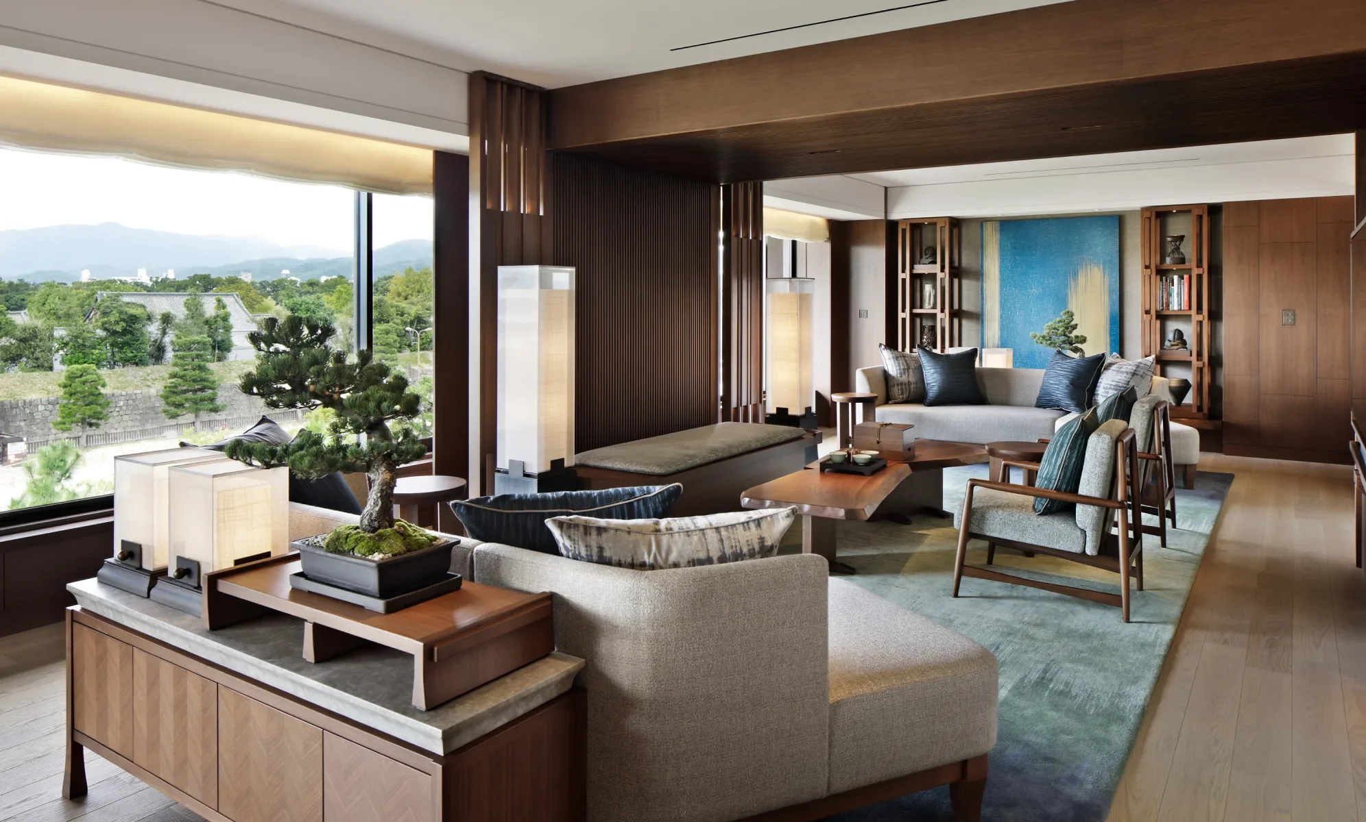 ___PresidentialSuiteRoom_Living.jpg.webp