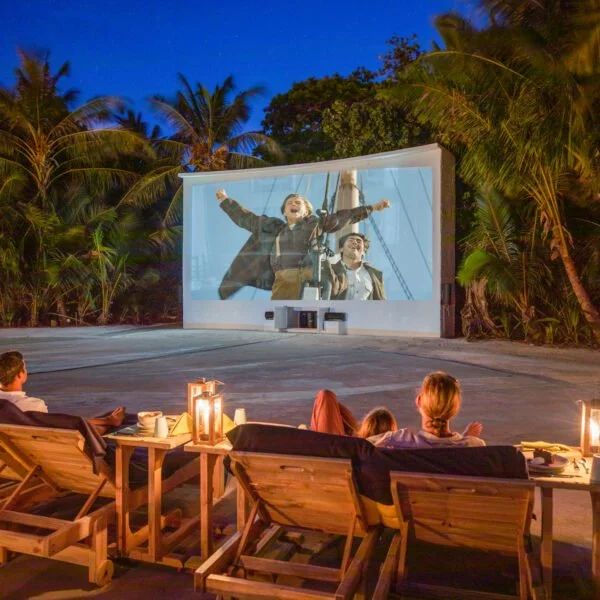 Cinema-Paradiso-Photos-at-Soneva-Fushi-600x600.jpg