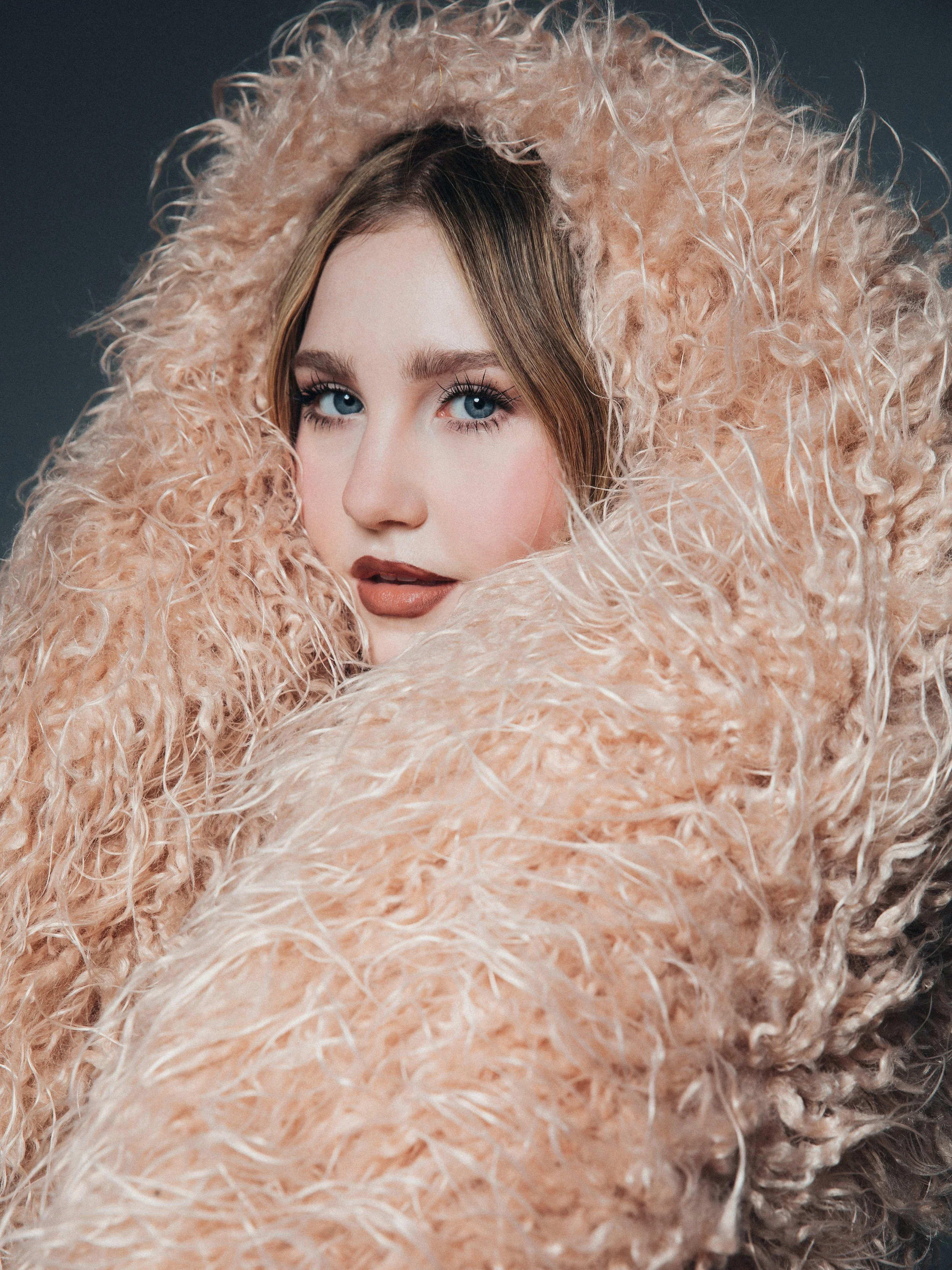 Ella Anderson x Numero NL0105.jpg