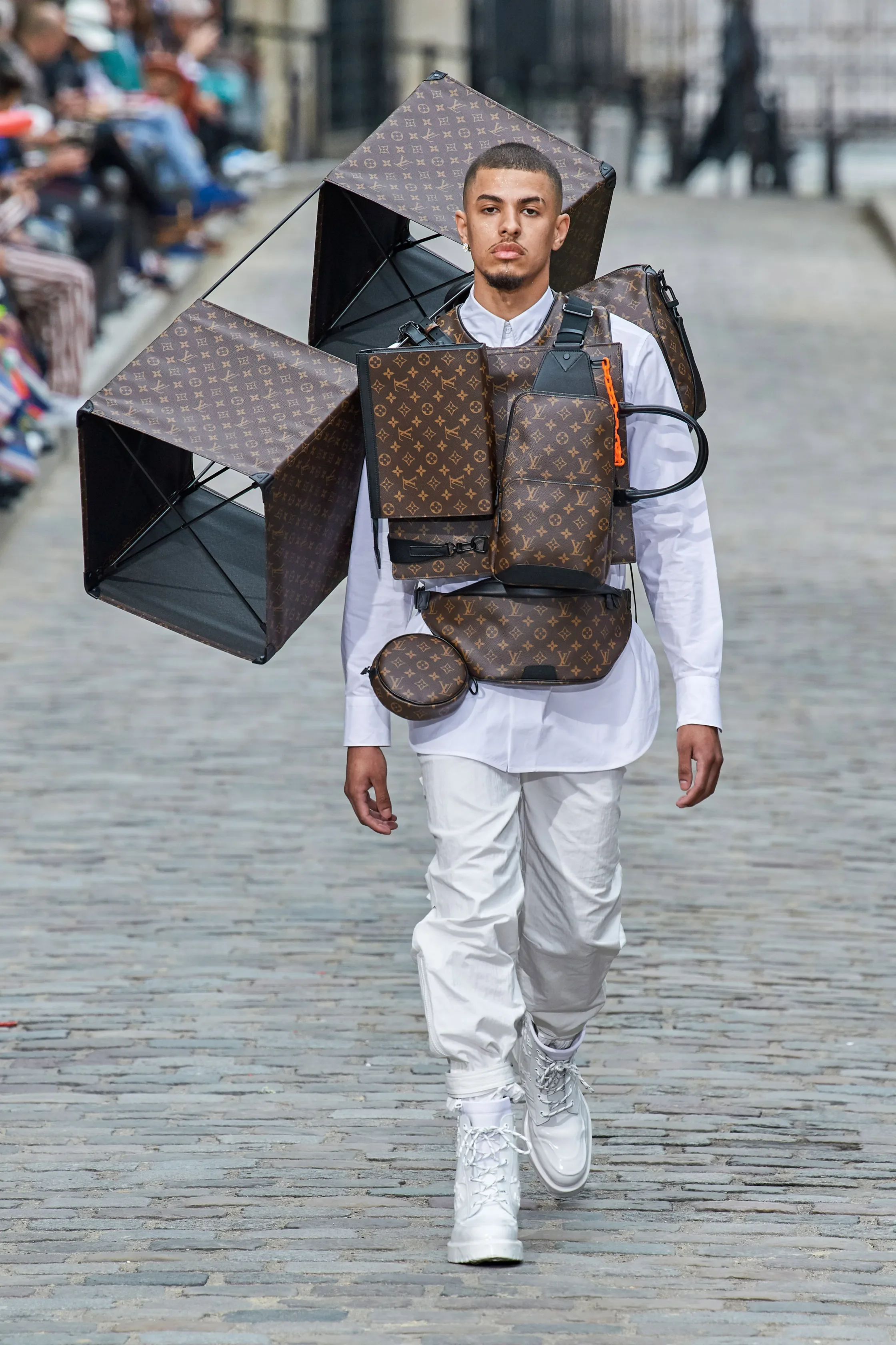 00058-louis-vuitton-spring-2020-menswear-credit-gorunway.jpg.webp