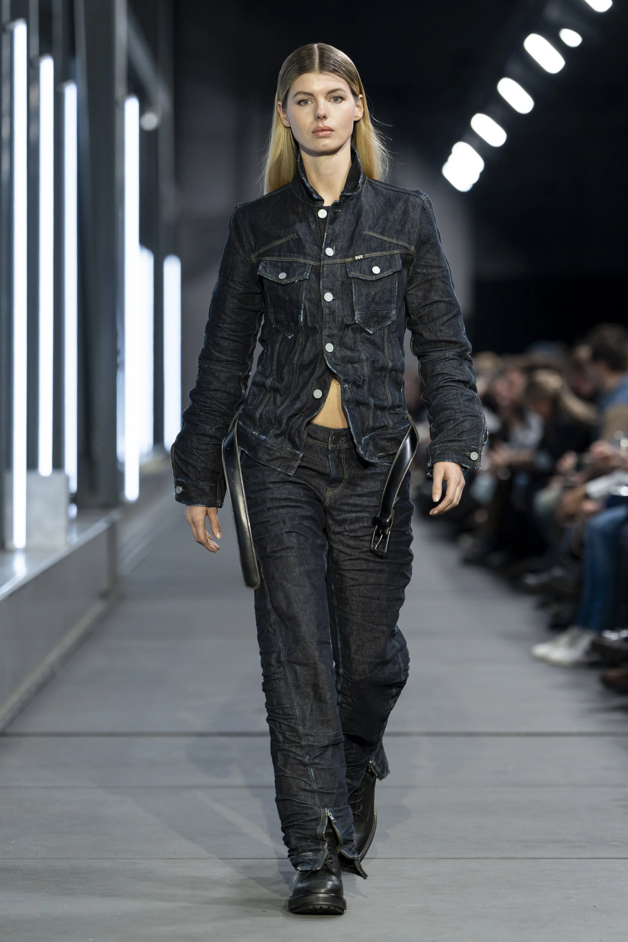 G-STAR FW26: SPOTLIGHT RETURNS AND A NEW ERA INCOMING