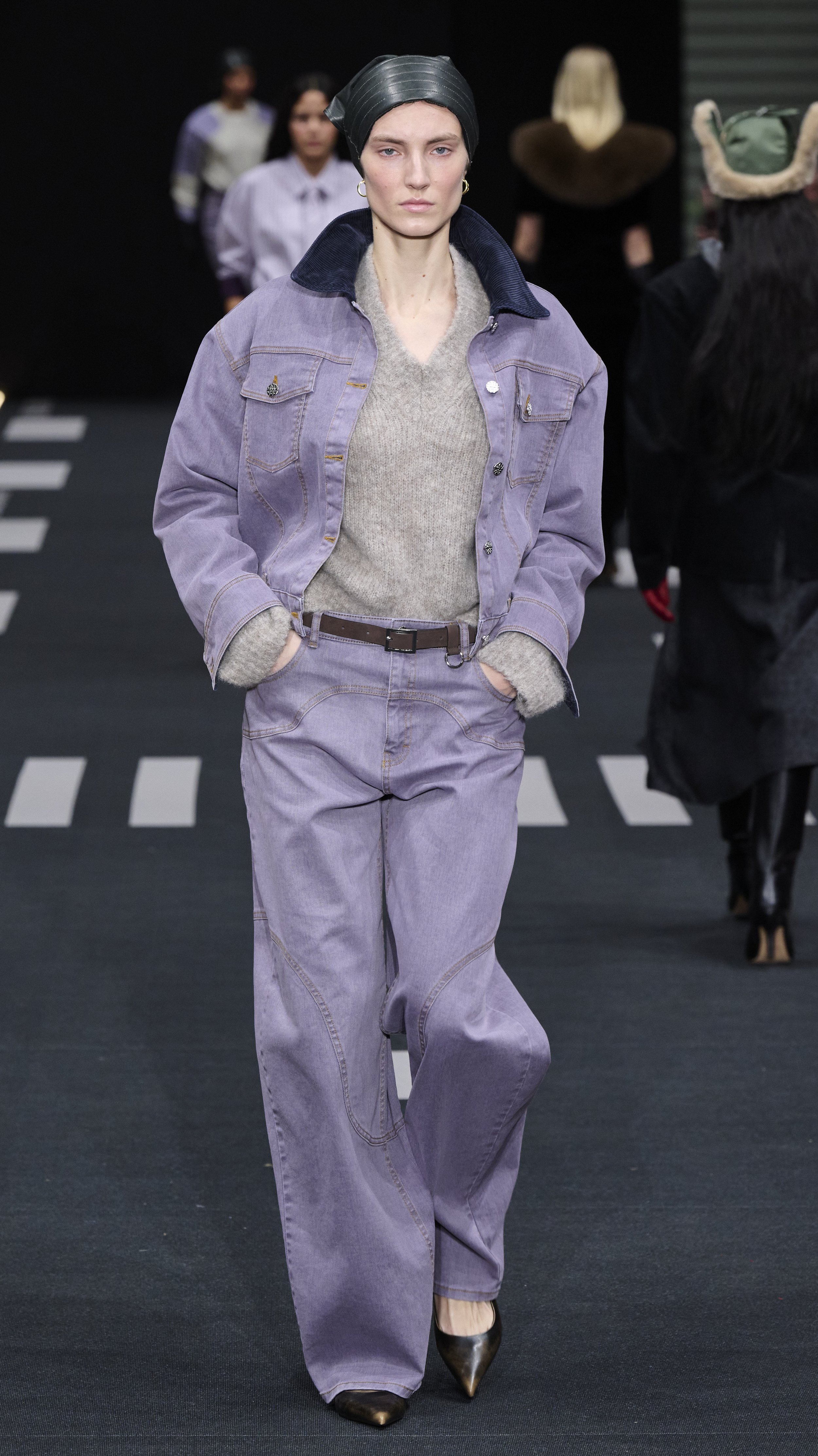 Look 12 of 30 Baum und Pferdgarten AW26.jpg