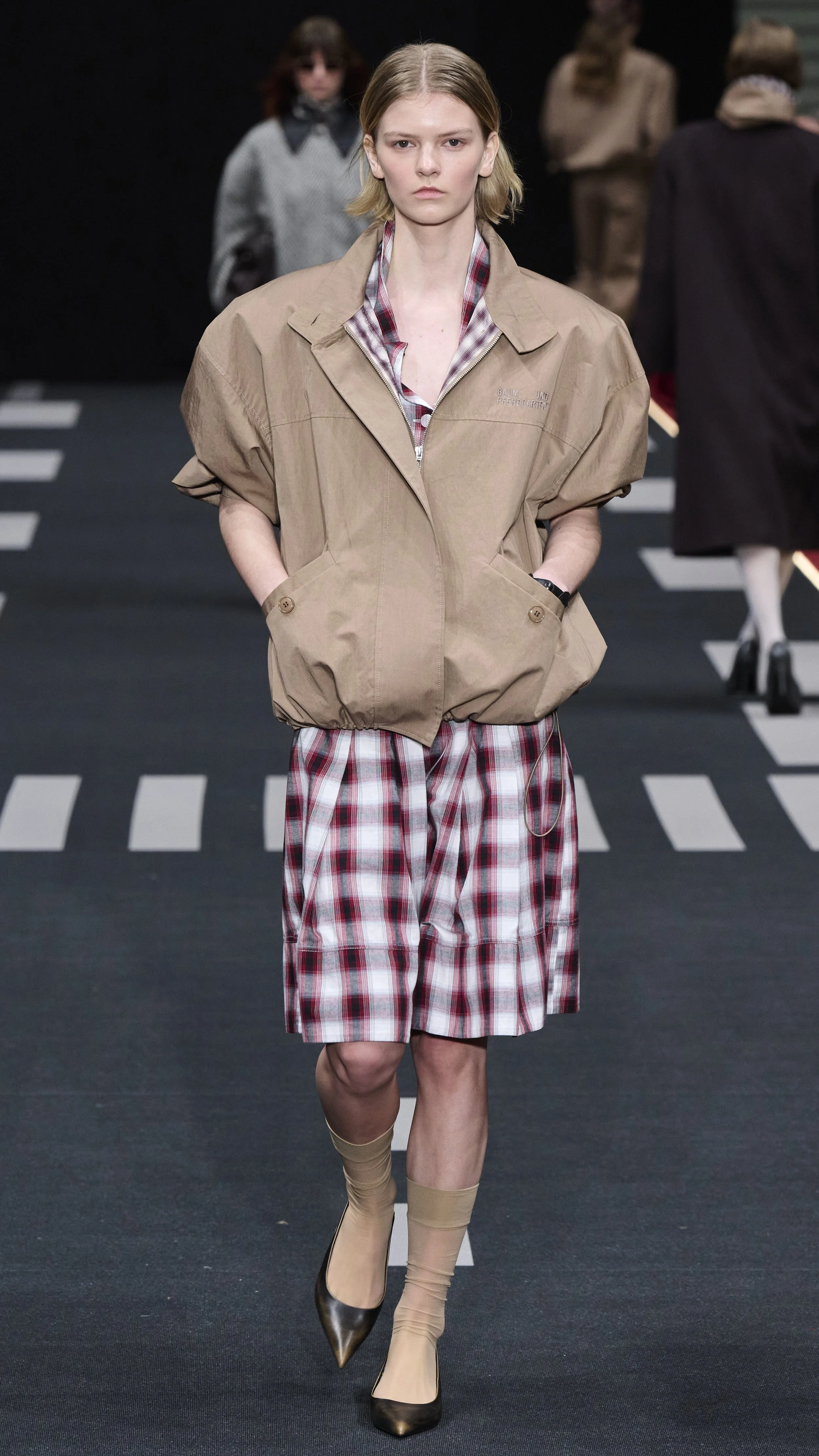 Look 21 of 30 Baum und Pferdgarten AW26.jpg