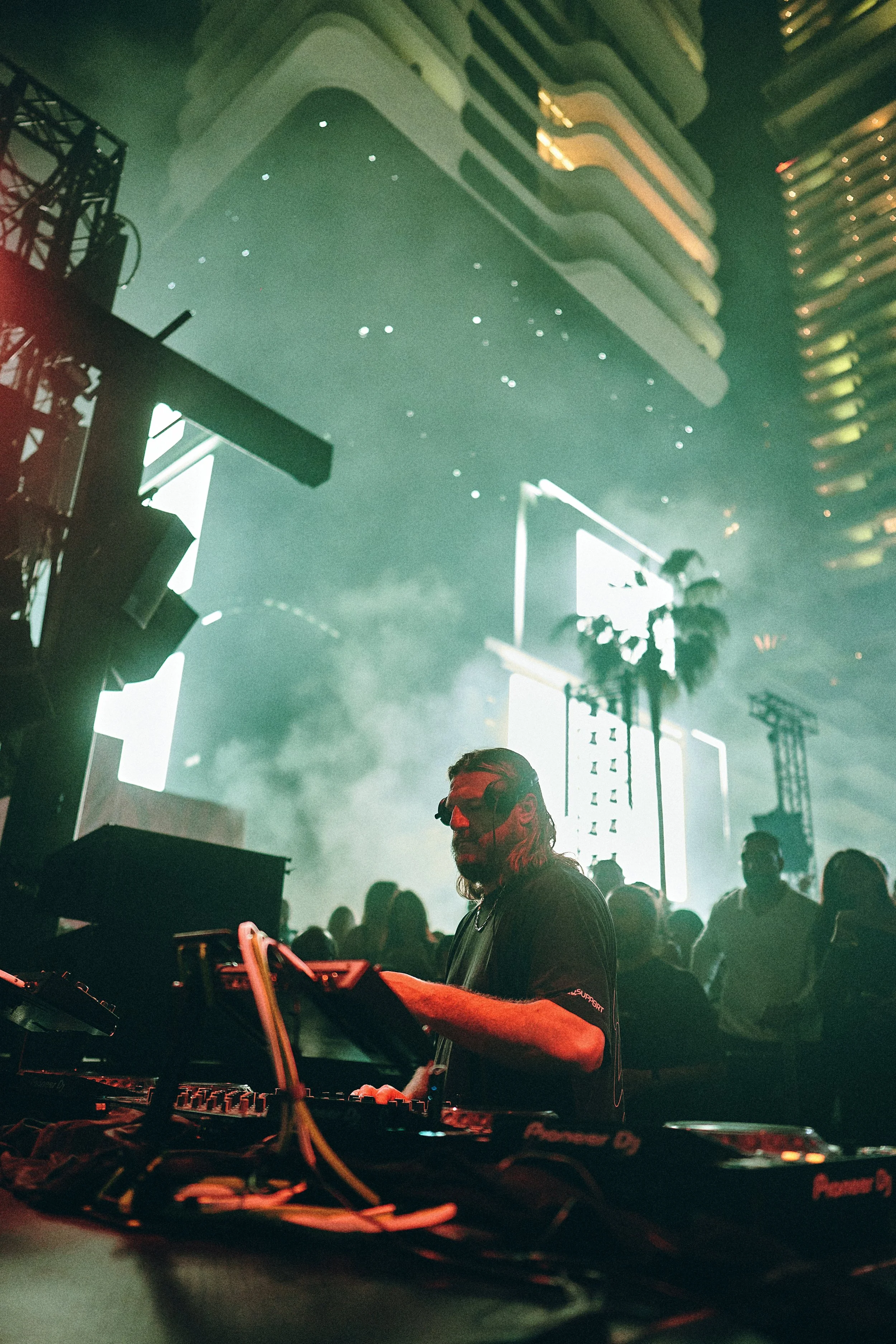 FIVE LUXE_Pacha ICONS_Solomun 4.jpg