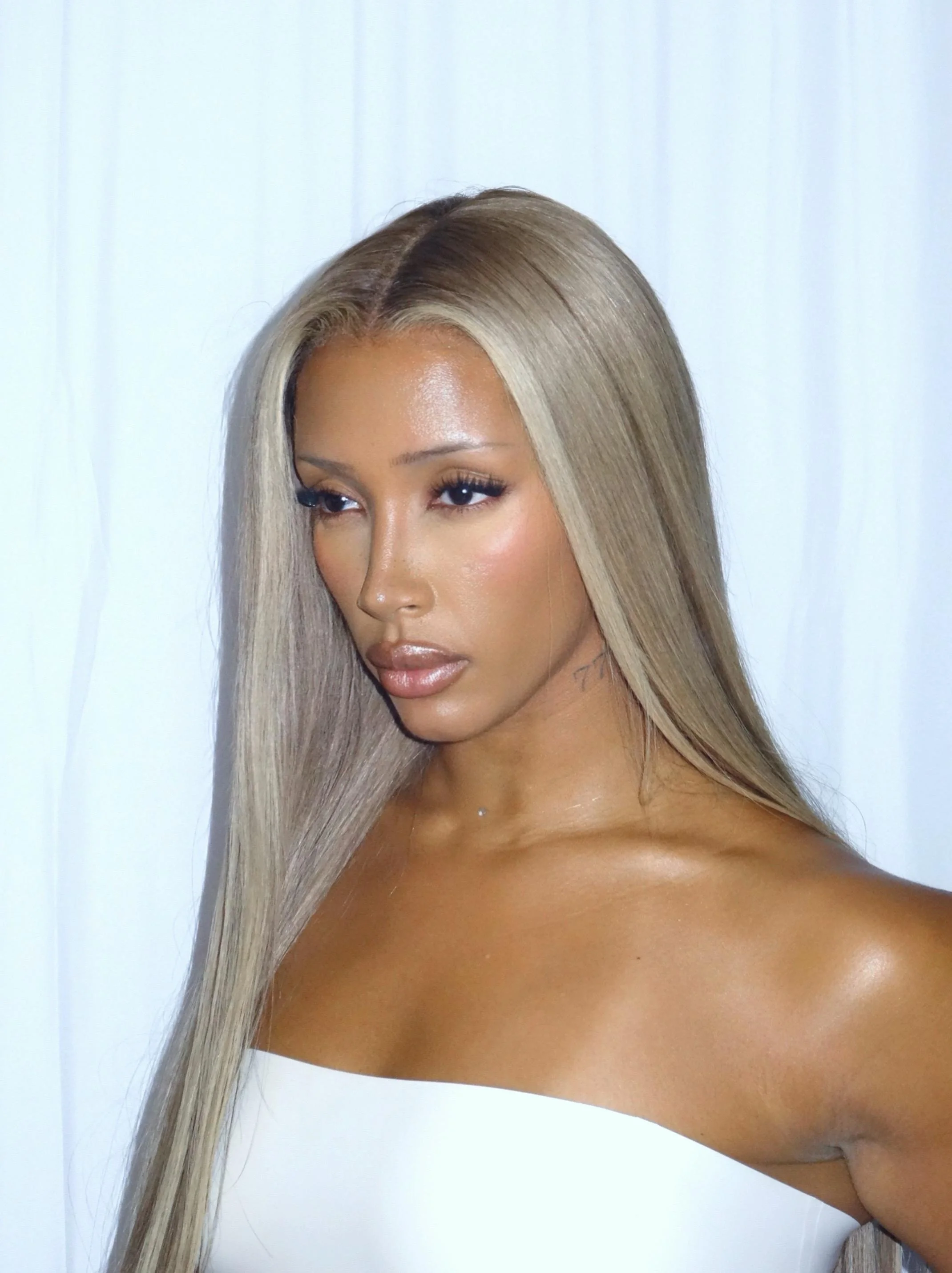 IN CONVERSATION WITH NAOMI SHARON 