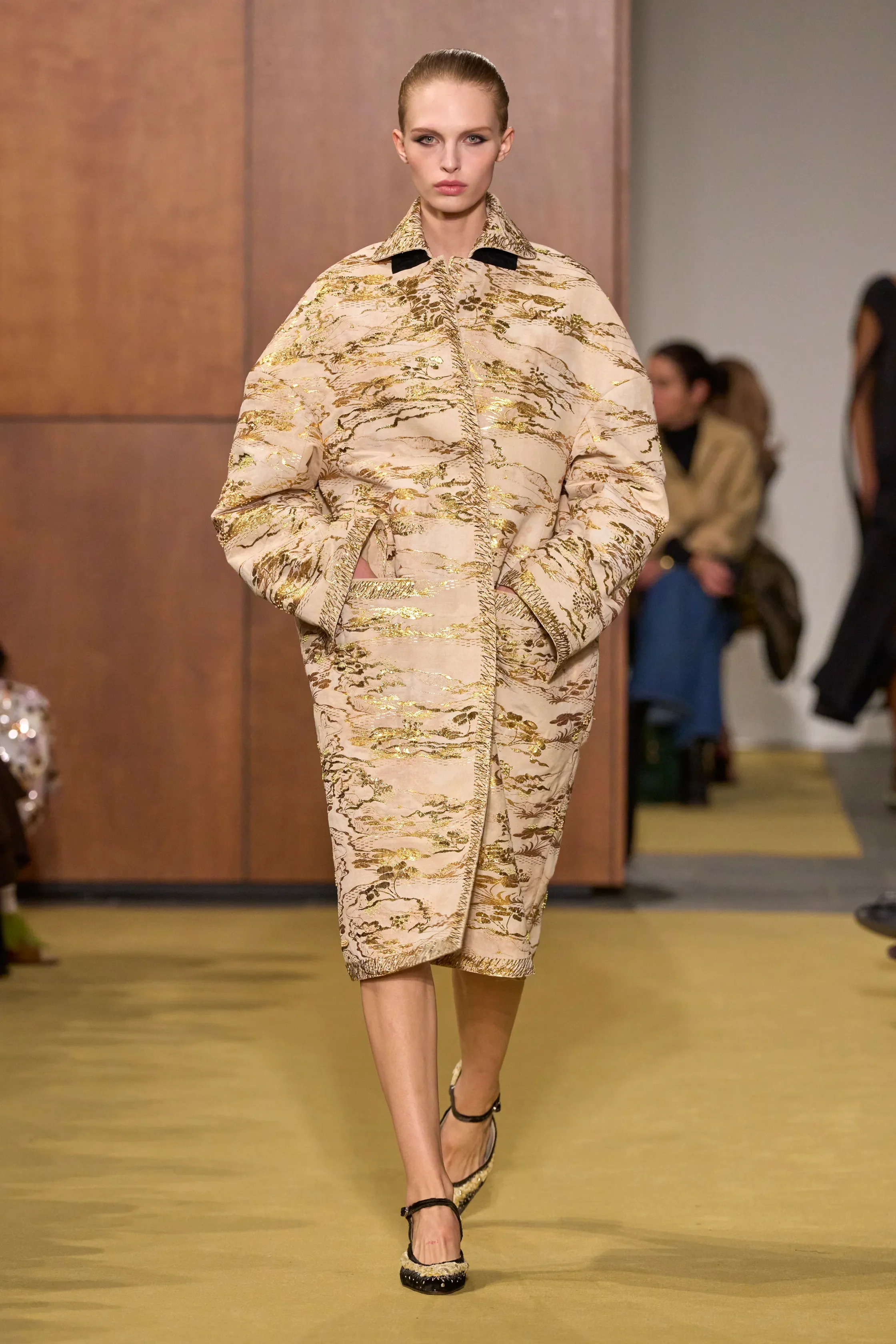 00038-tory-burch-fall-2026-ready-to-wear-credit-gorunway.jpg.webp