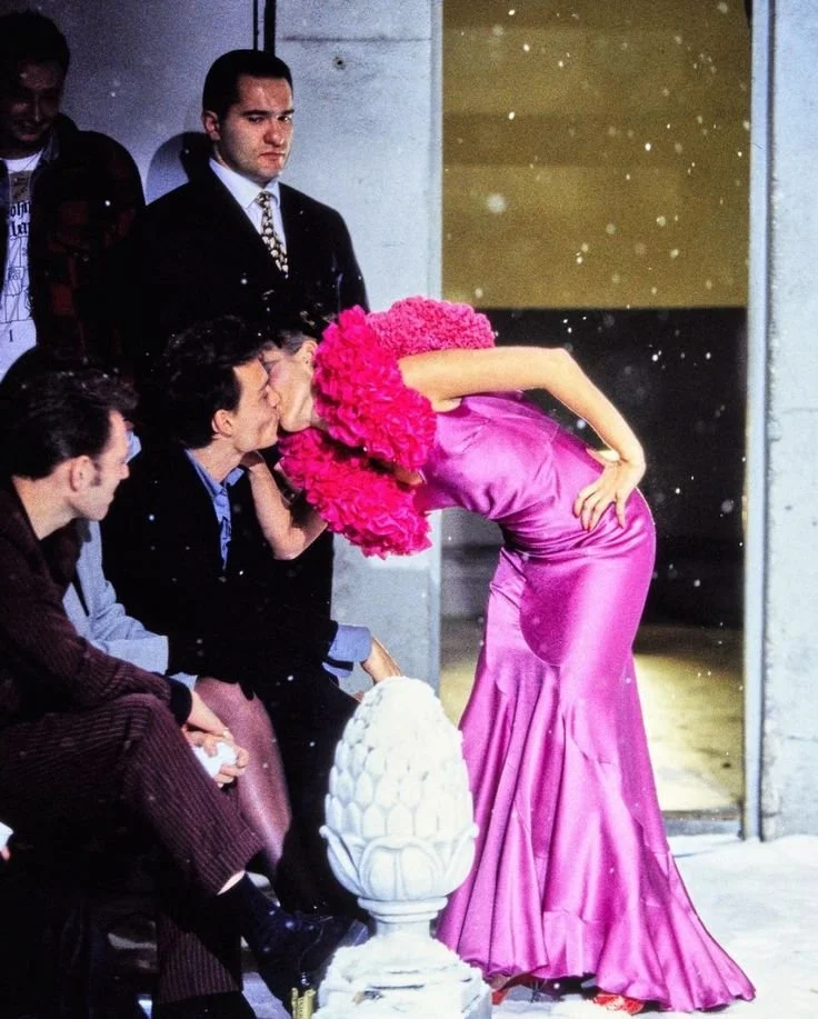 14 MOST ROMANTIC RUNWAY MOMENTS OF ALL TIME