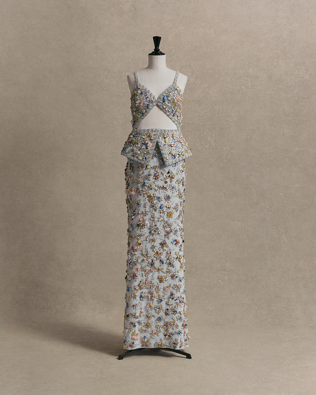 LOUIS VUITTON SAVOIR-FAIRE - ALICIA VIKANDER - 1.png