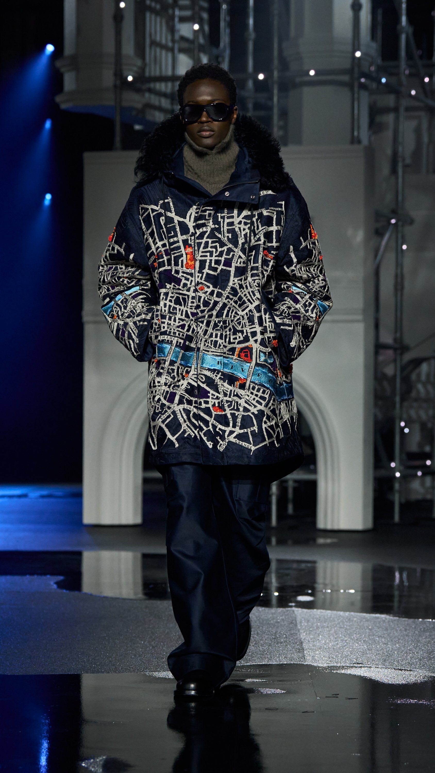 Burberry Winter 2026 Show Fronts - Look 45.jpg