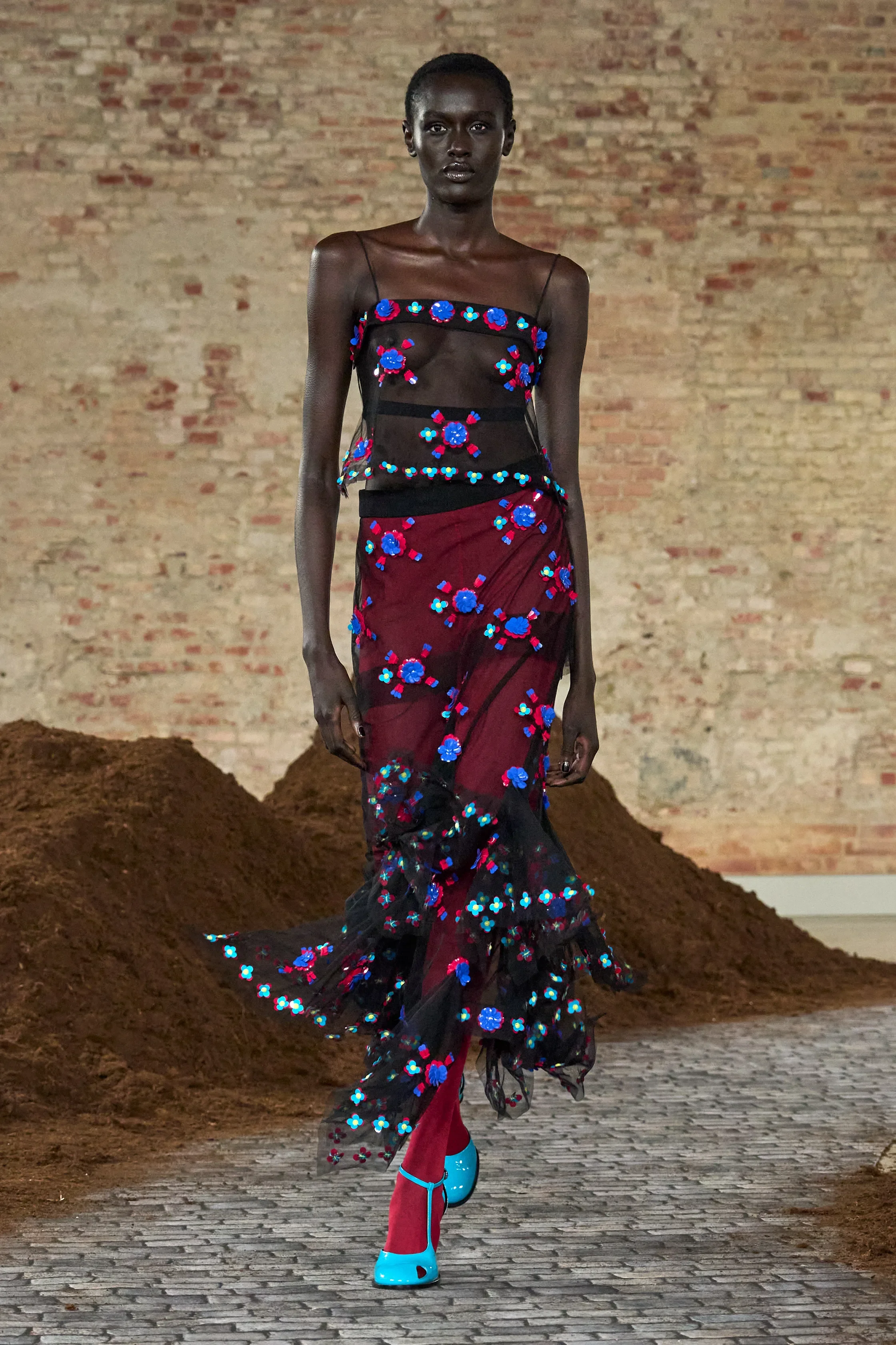 00048-moschino-fall-2026-ready-to-wear-credit-gorunway.jpg.webp