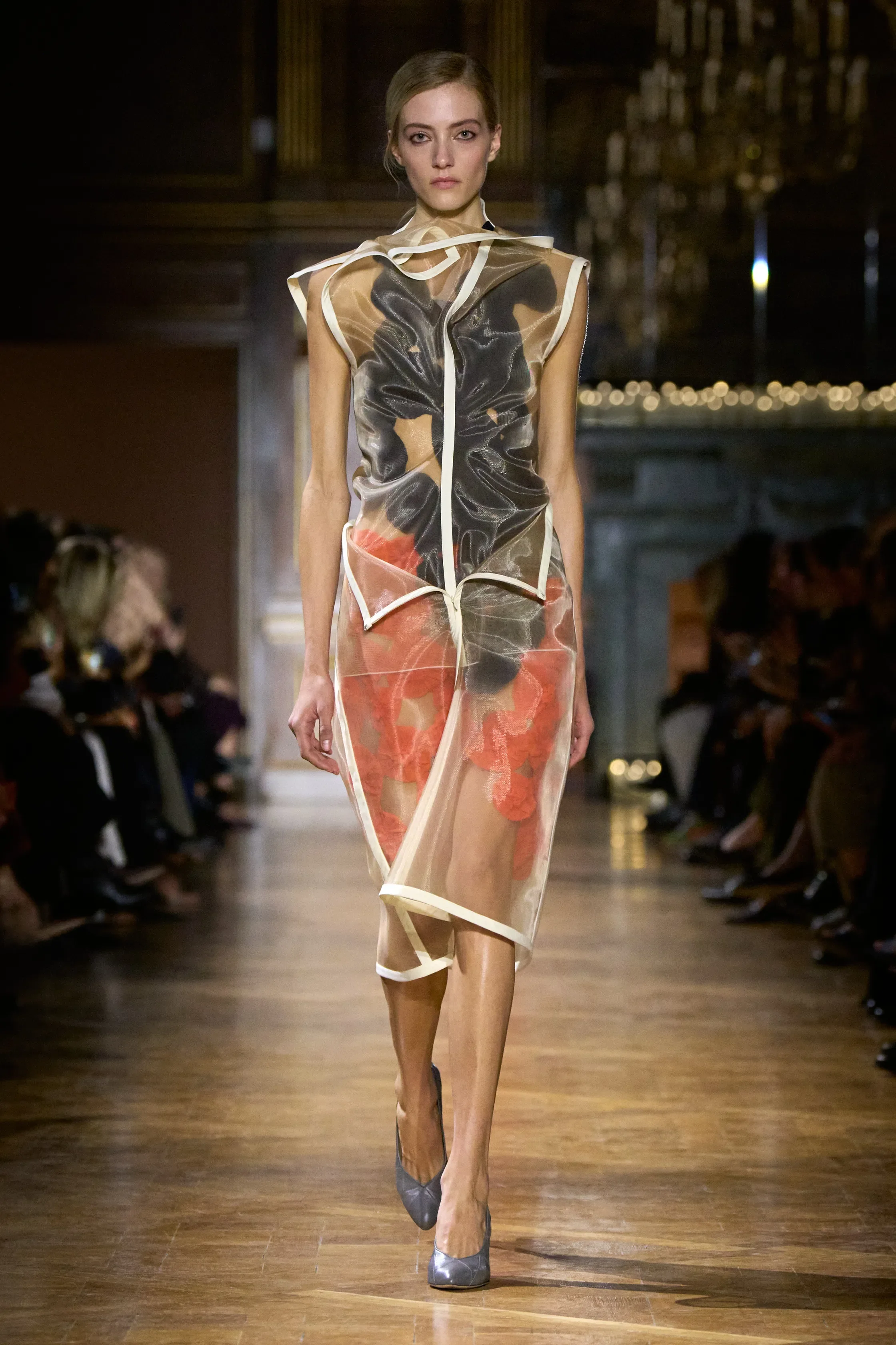 00002-victoria-beckham-fall-2026-ready-to-wear-credit-gorunway.jpg.webp