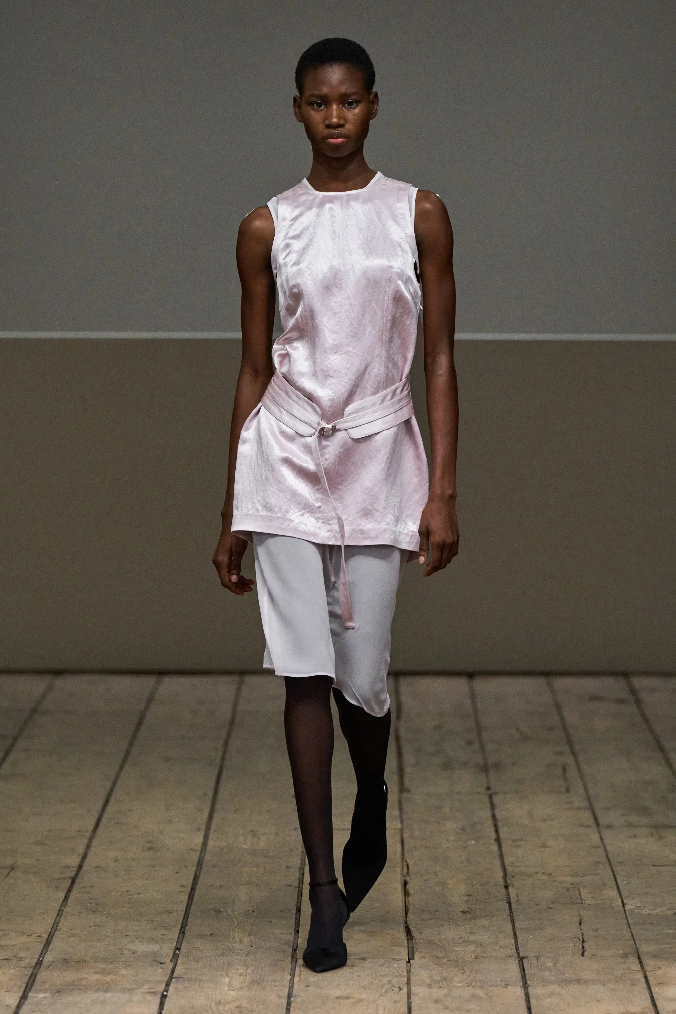 00028-eckhaus-latta-fall-2026-ready-to-wear-credit-gorunway.jpg.webp