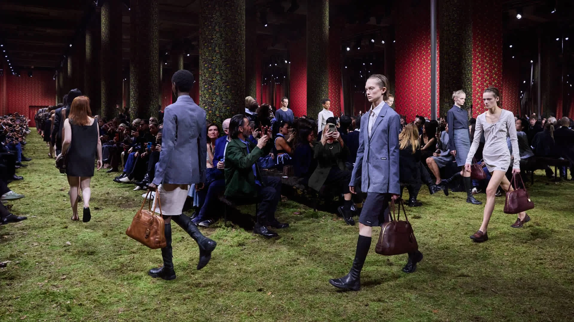 PARIS FASHION WEEK FALL/WINTER 2026: DAY 9