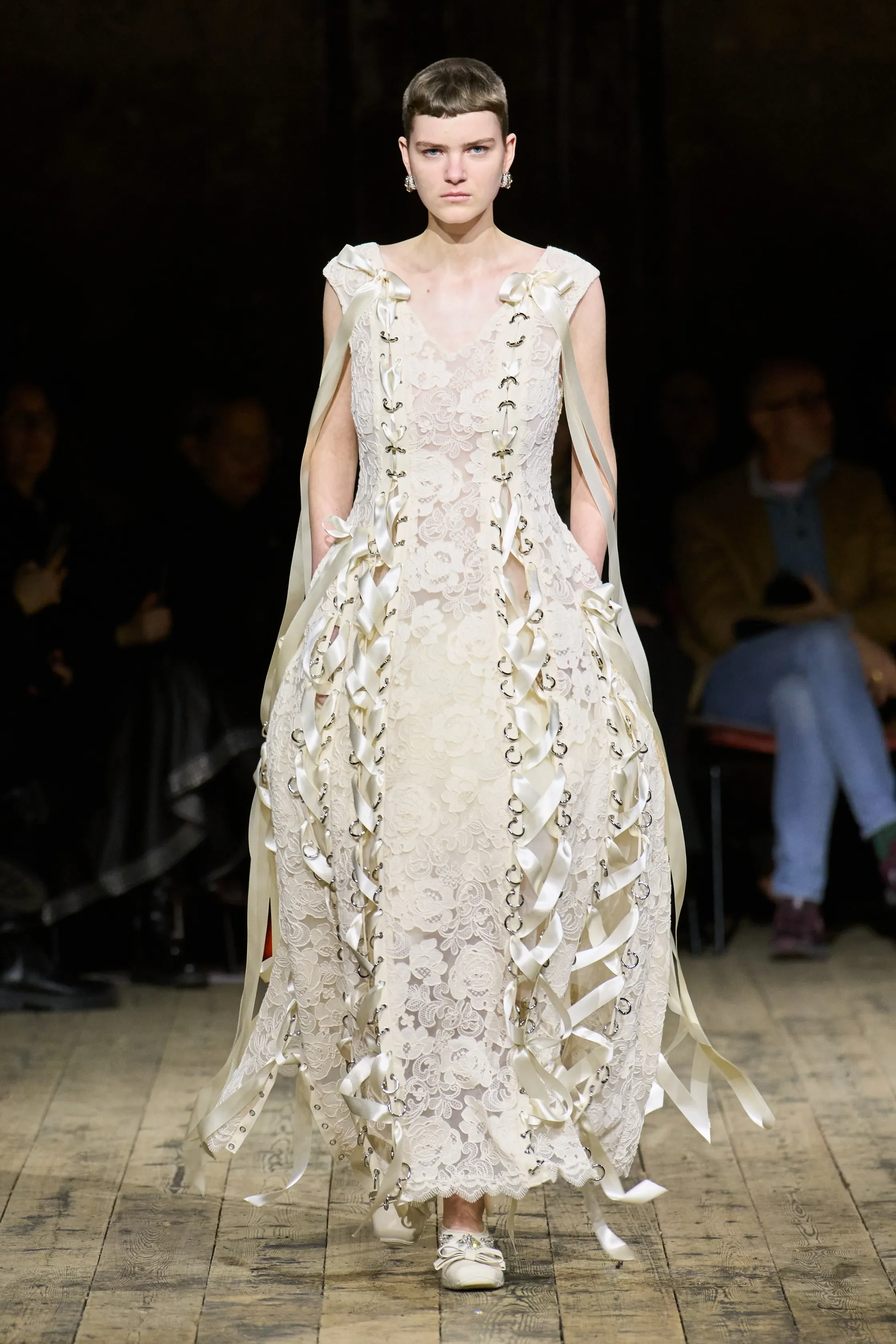 00060-simone-rocha-fall-2026-ready-to-wear-credit-gorunway.jpg.webp