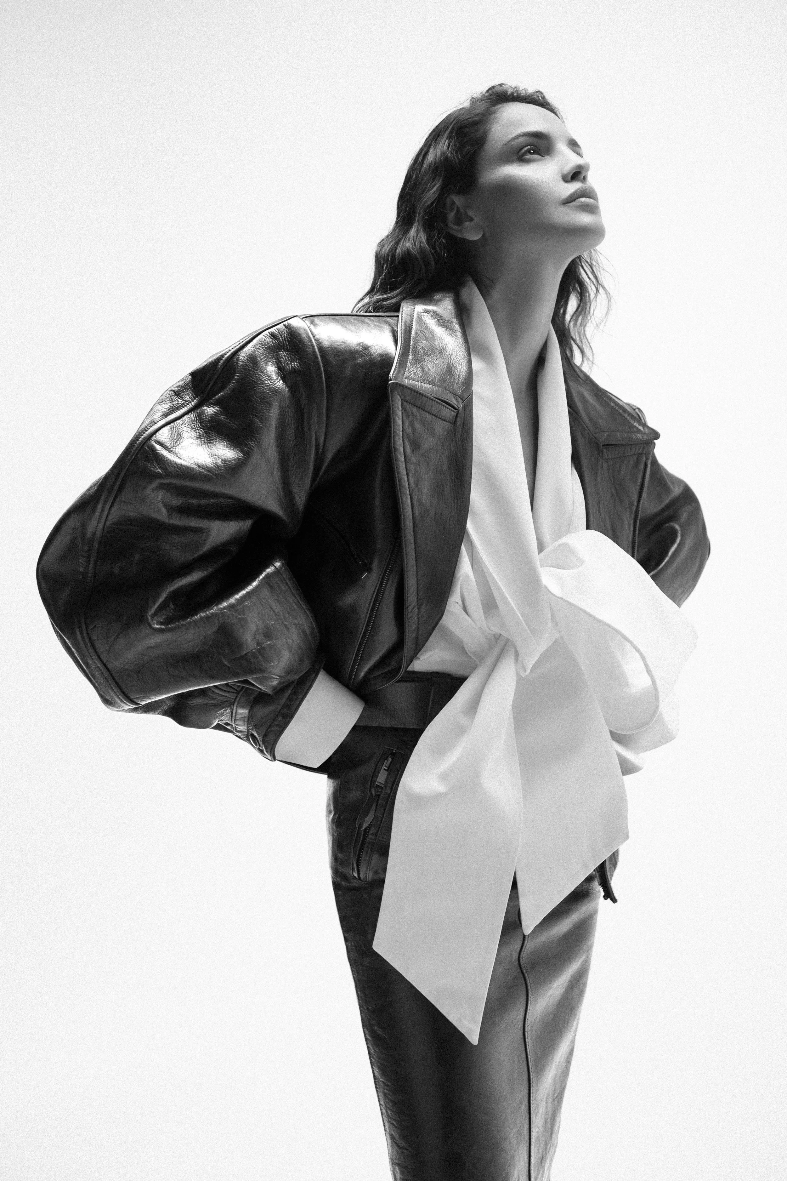 EIZA_L6_0022.jpg