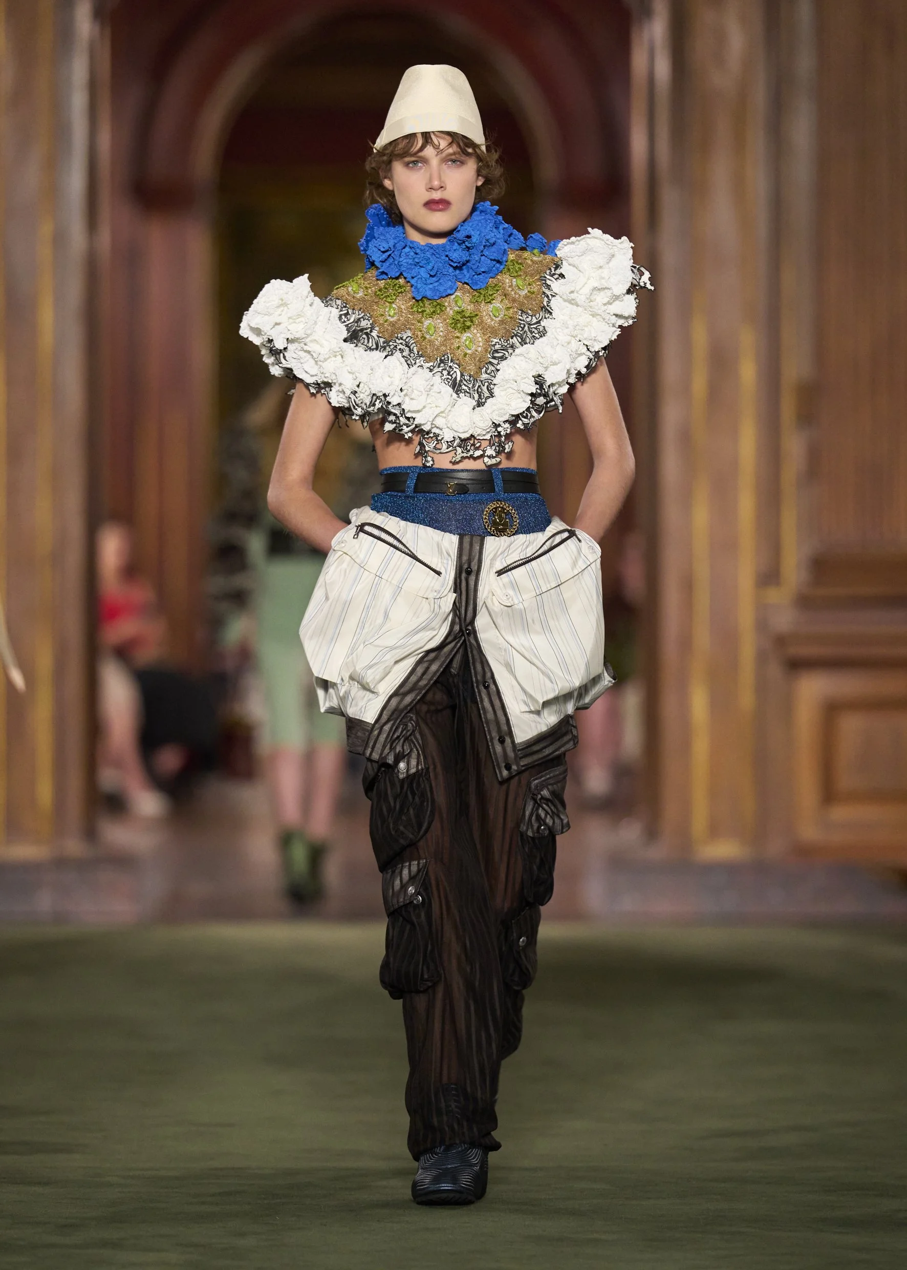 LOUIS VUITTON 2027 CRUISE COLLECTION IS POP CULTURE IN FRAGMENTS AND RUFFLES