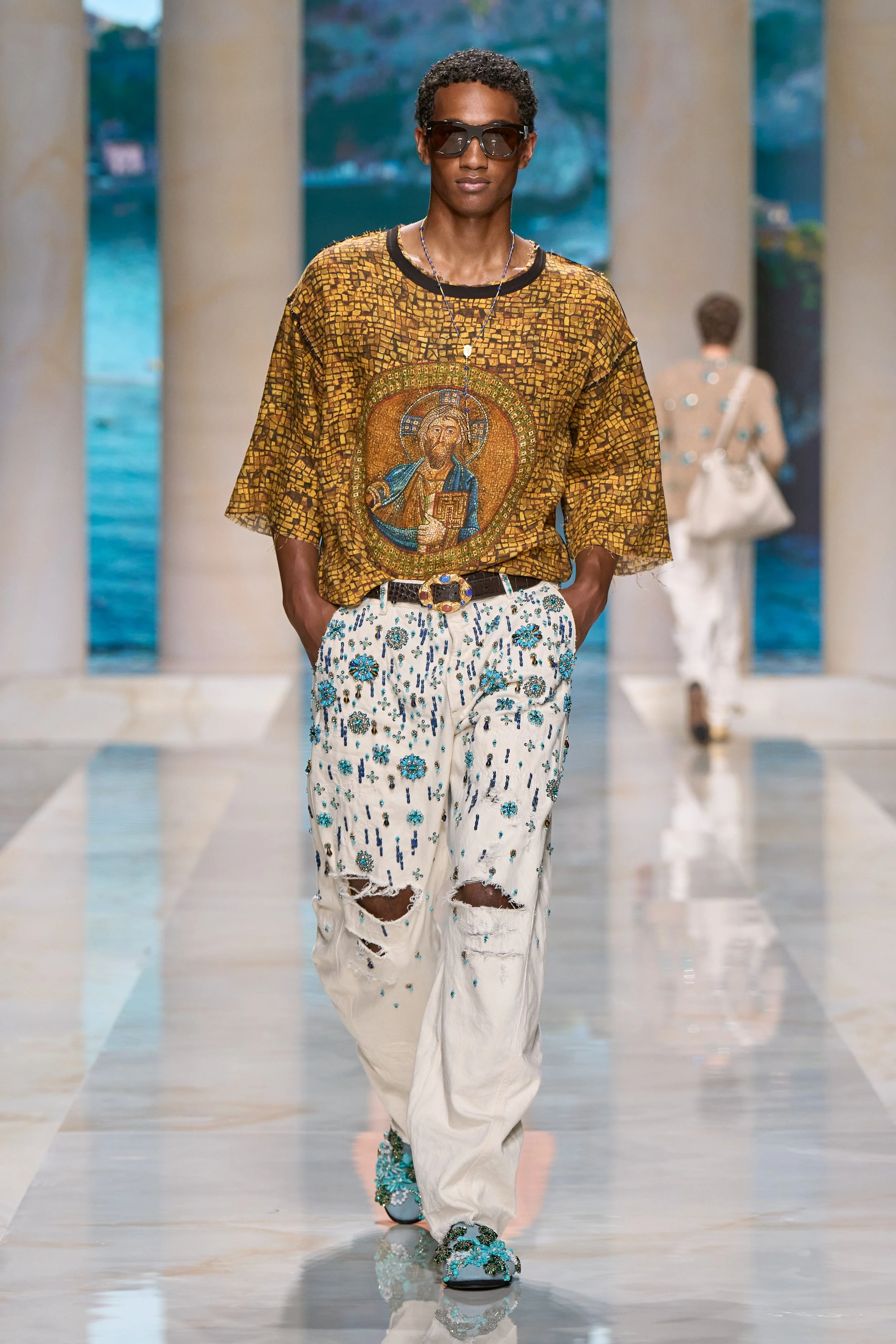 DG-SFILATA-UOMO-SPRING-SUMMER-2027-RUNWAY_LOOK_50.jpg