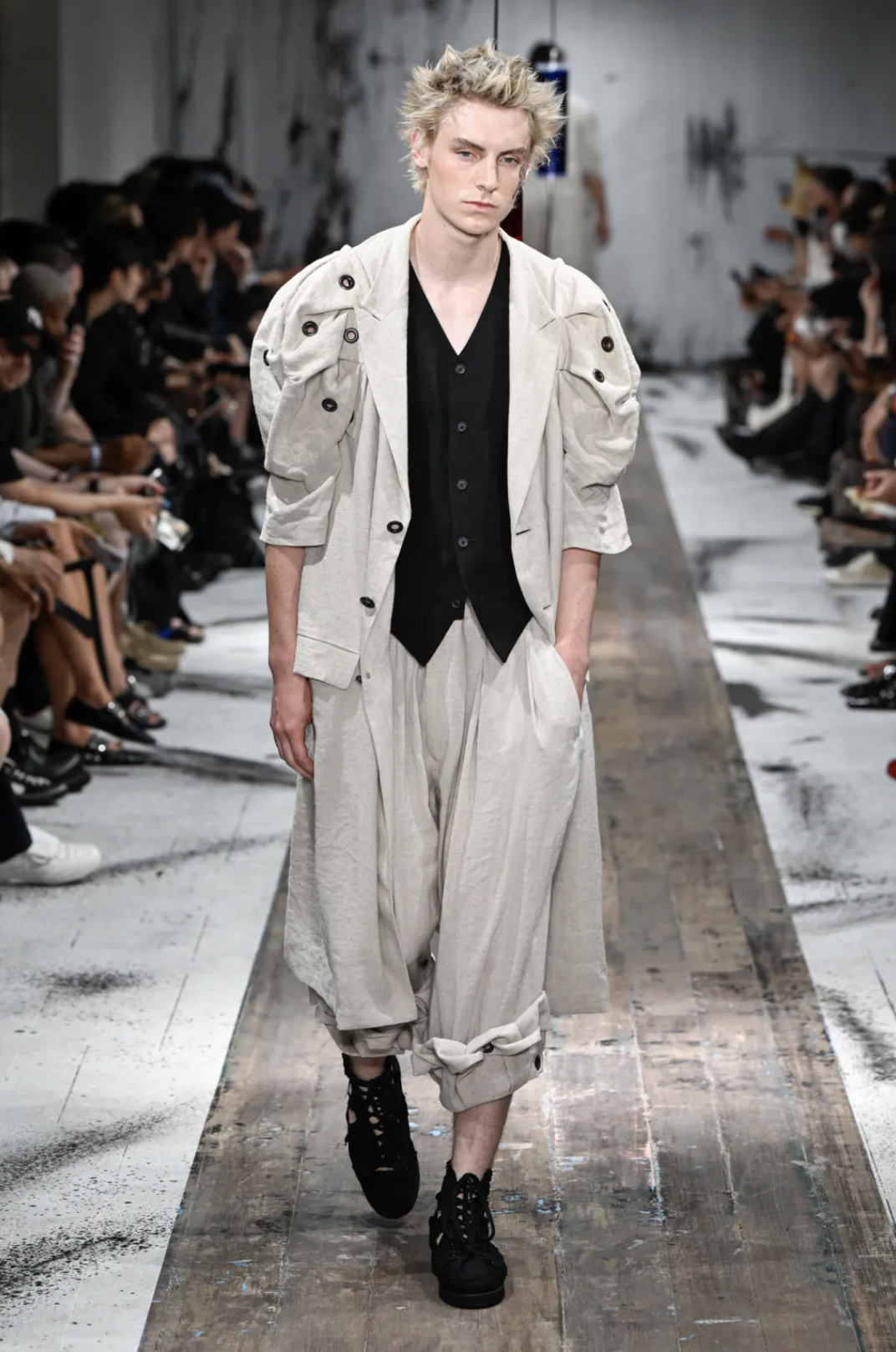 PARIS FASHION WEEK MENSWEAR SPRING/SUMMER 2027: DAY 3