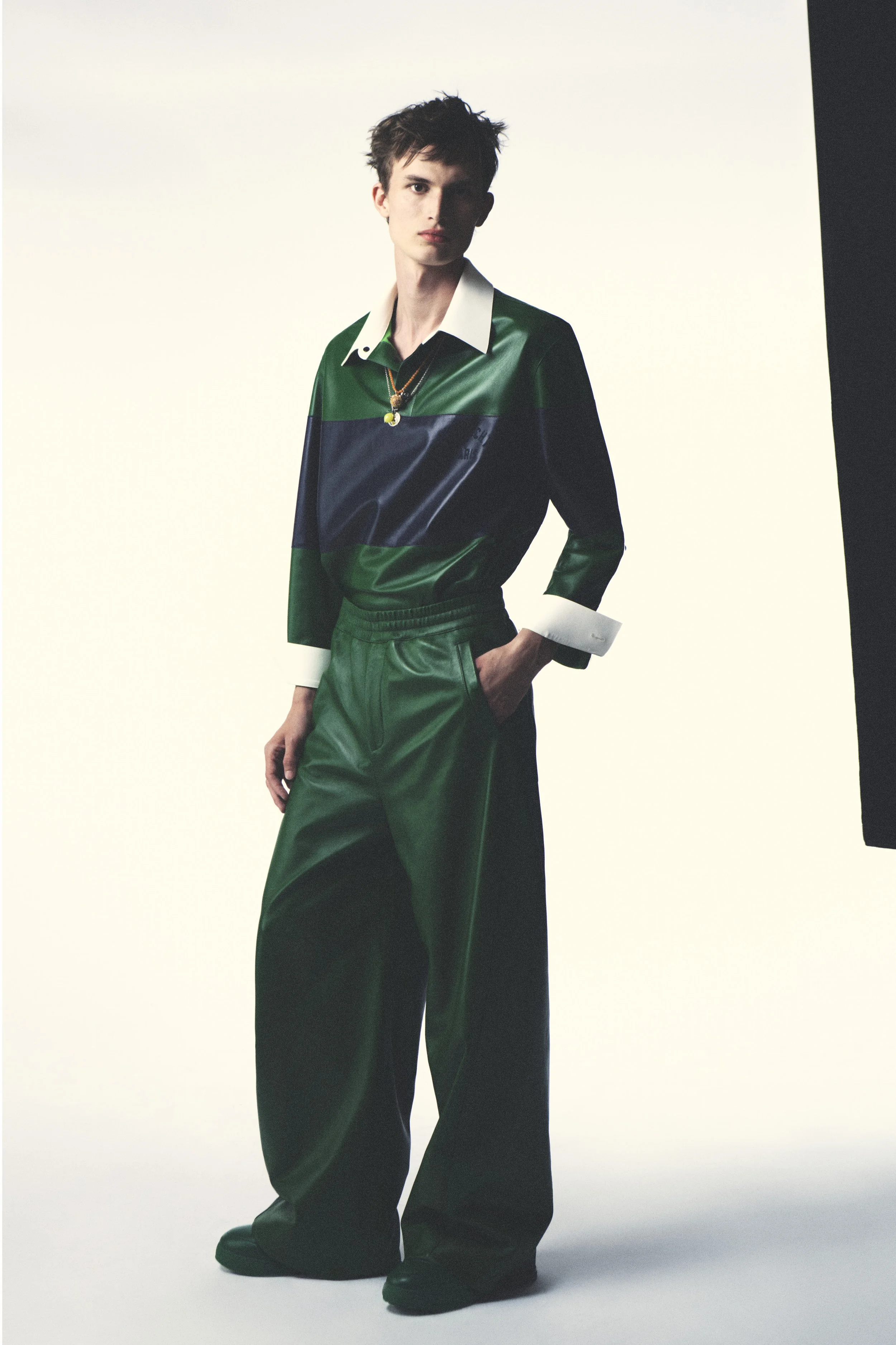 GIVENCHY_SS27_MEN_19.jpg