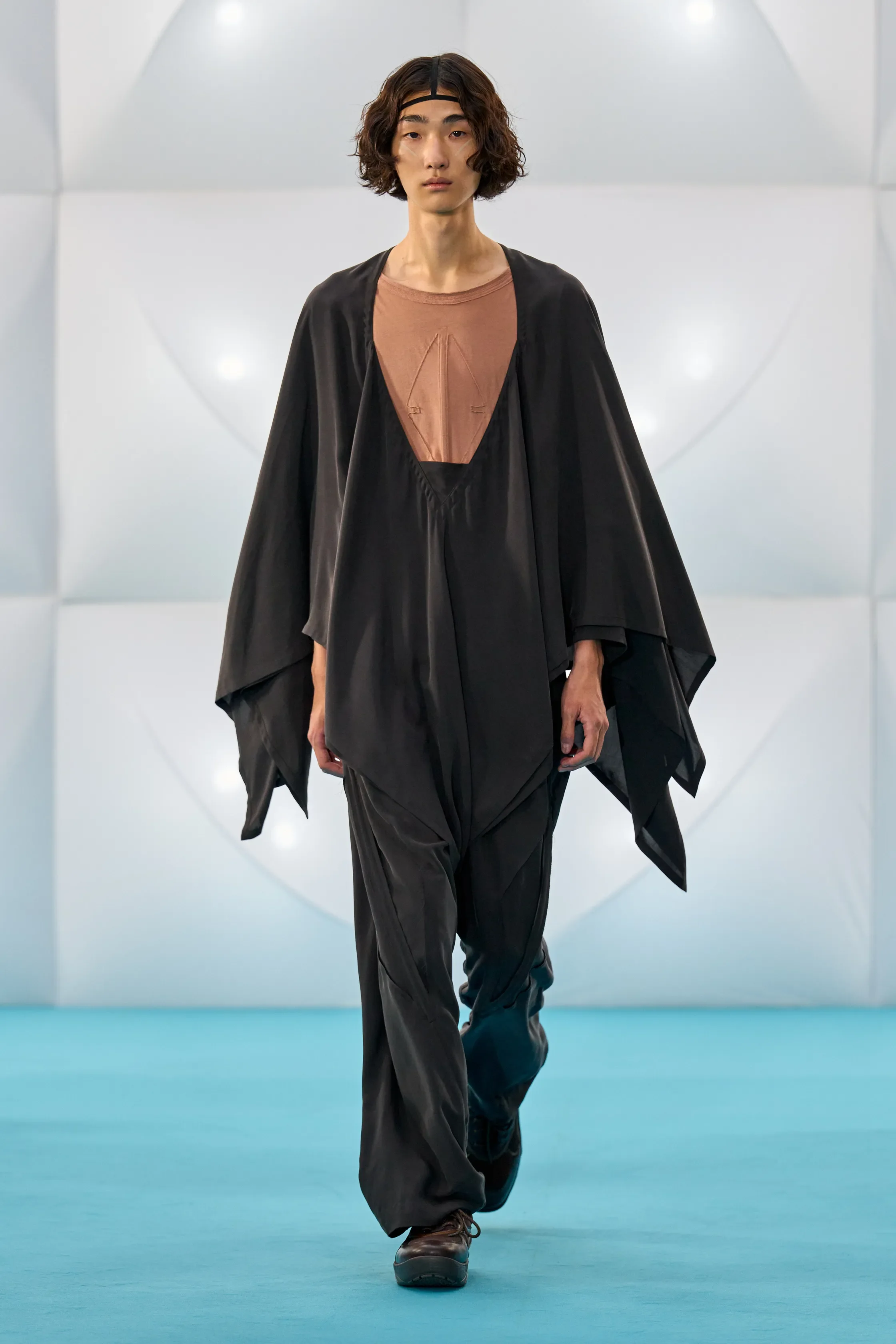00003-kiko-kostadinov-spring-2027-menswear-credit-gorunway.jpg.webp