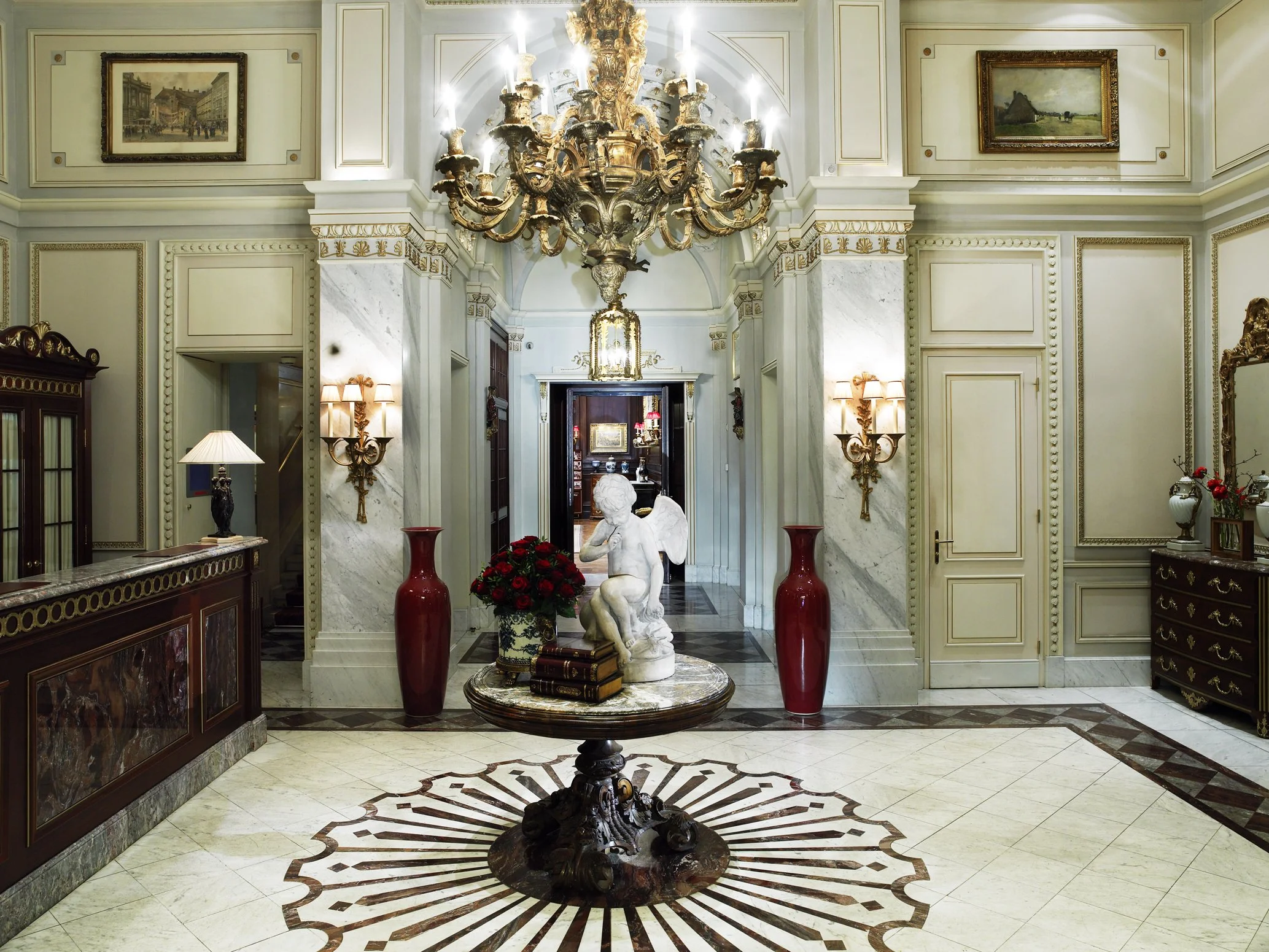 entree©Hotel-Sacher.jpg