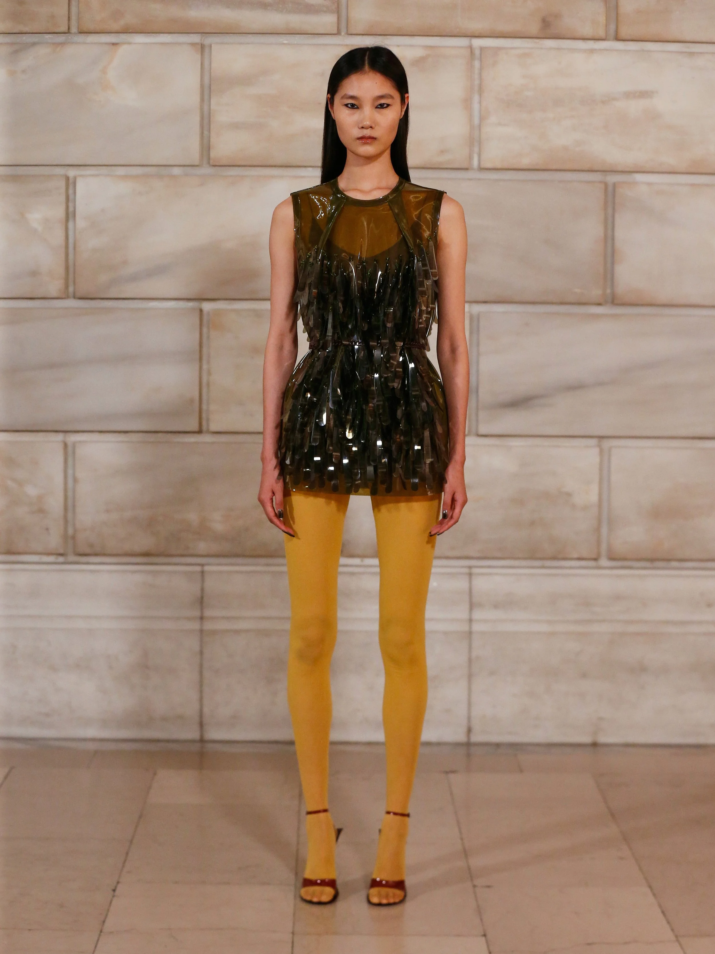 LOOK 28 - CANLAN.jpg