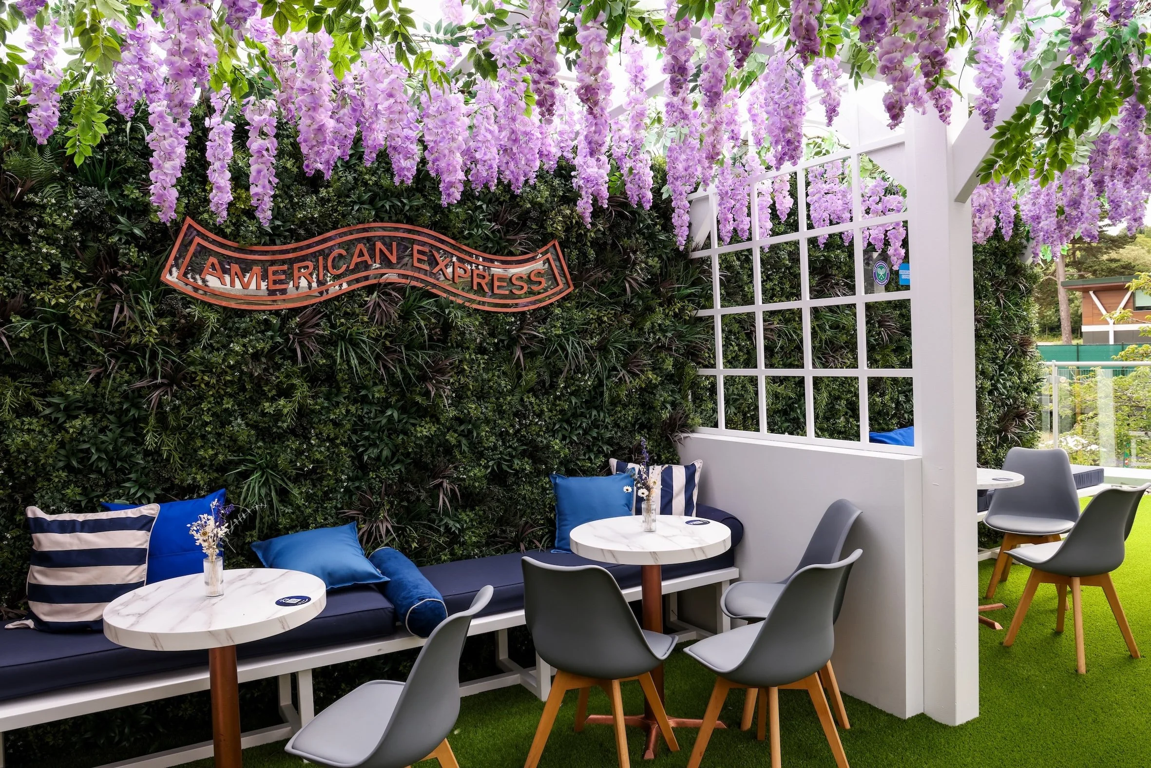 THE AMERICAN EXPRESS GUIDE TO WIMBLEDON