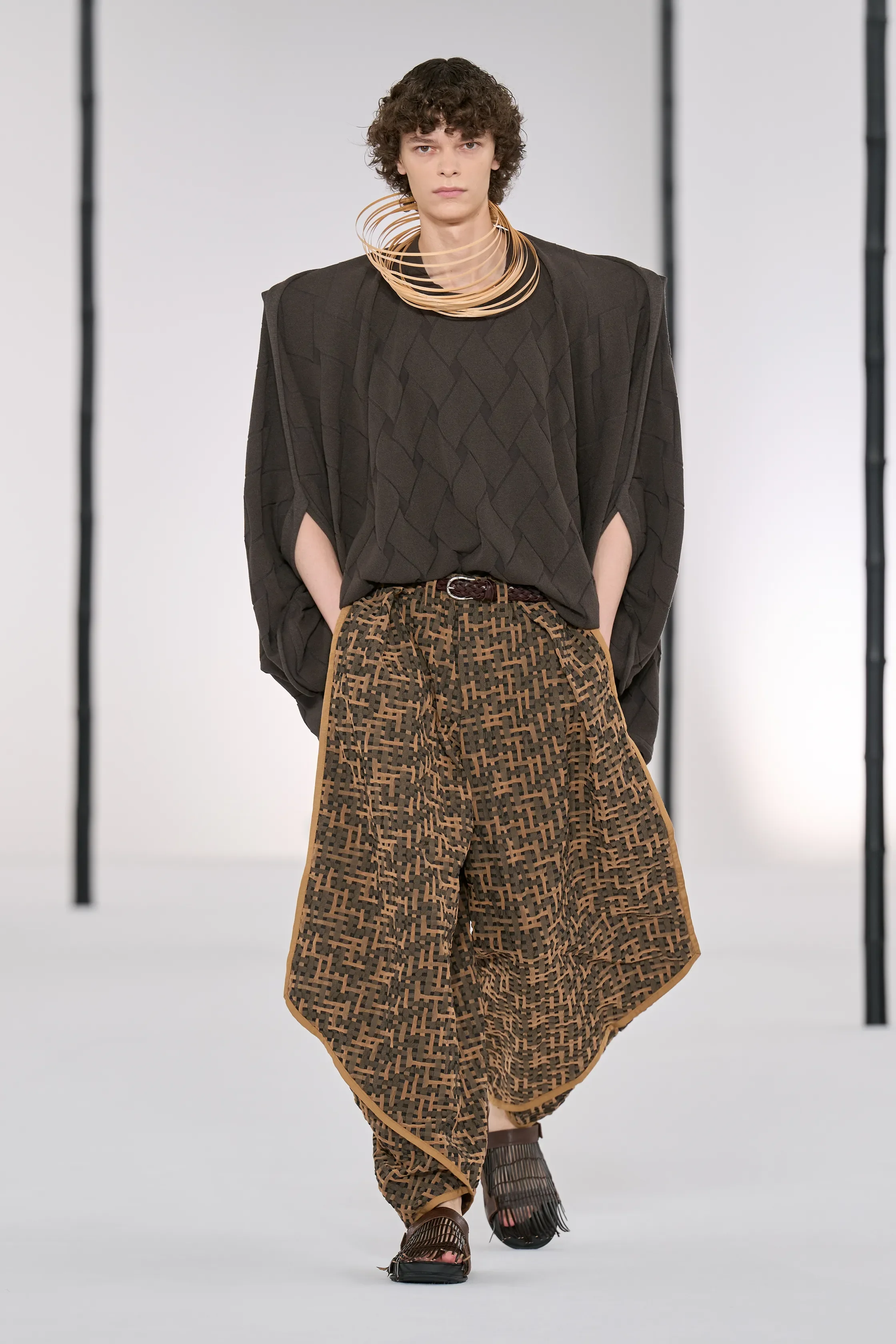 00016-im-men-spring-2027-menswear-credit-gorunway.jpg.webp