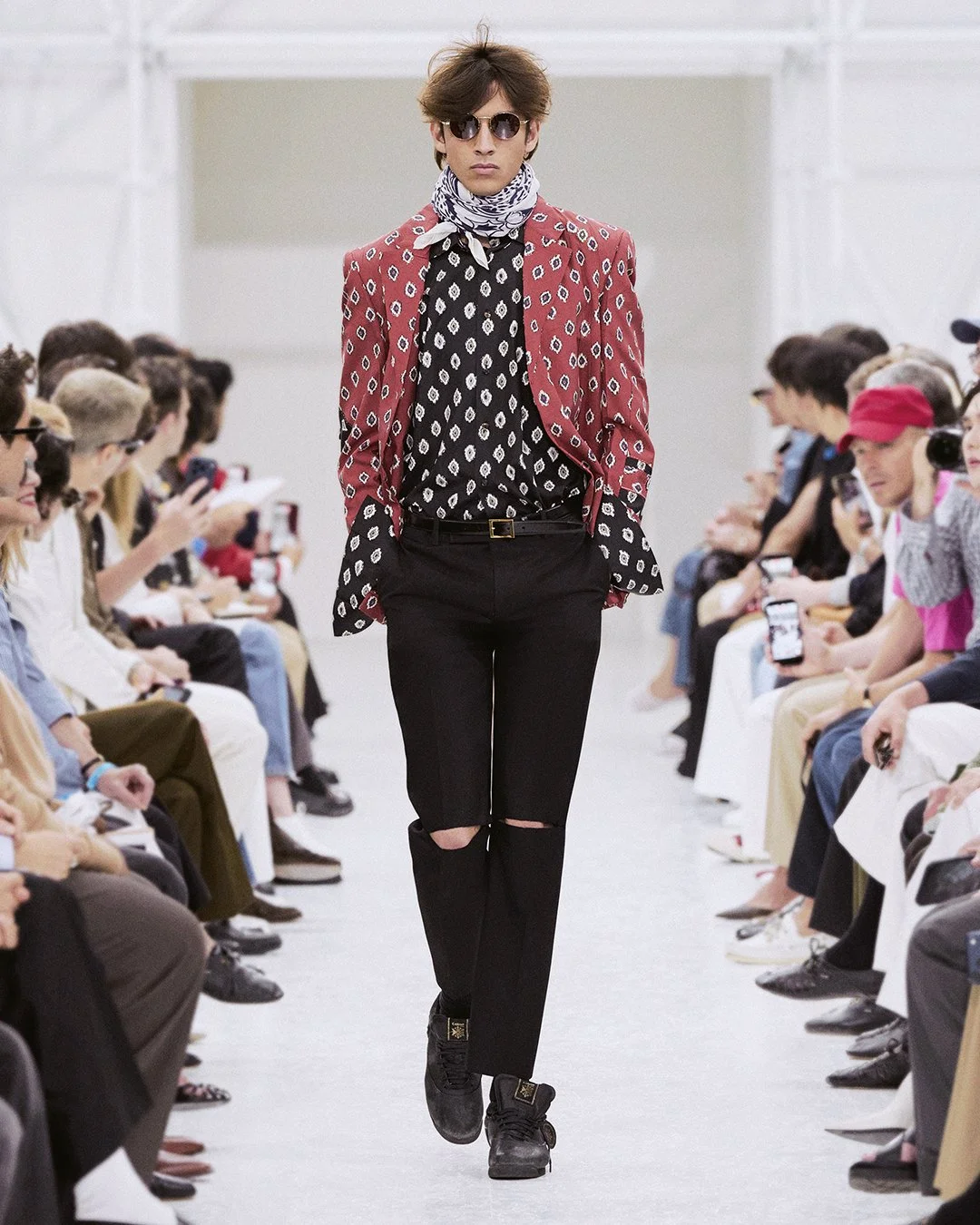 CELINE_RUNWAYS_SHOW_PRINTEMPS_ÉTÉ_MEN_2027_LOOK_31_1080x1350.jpg
