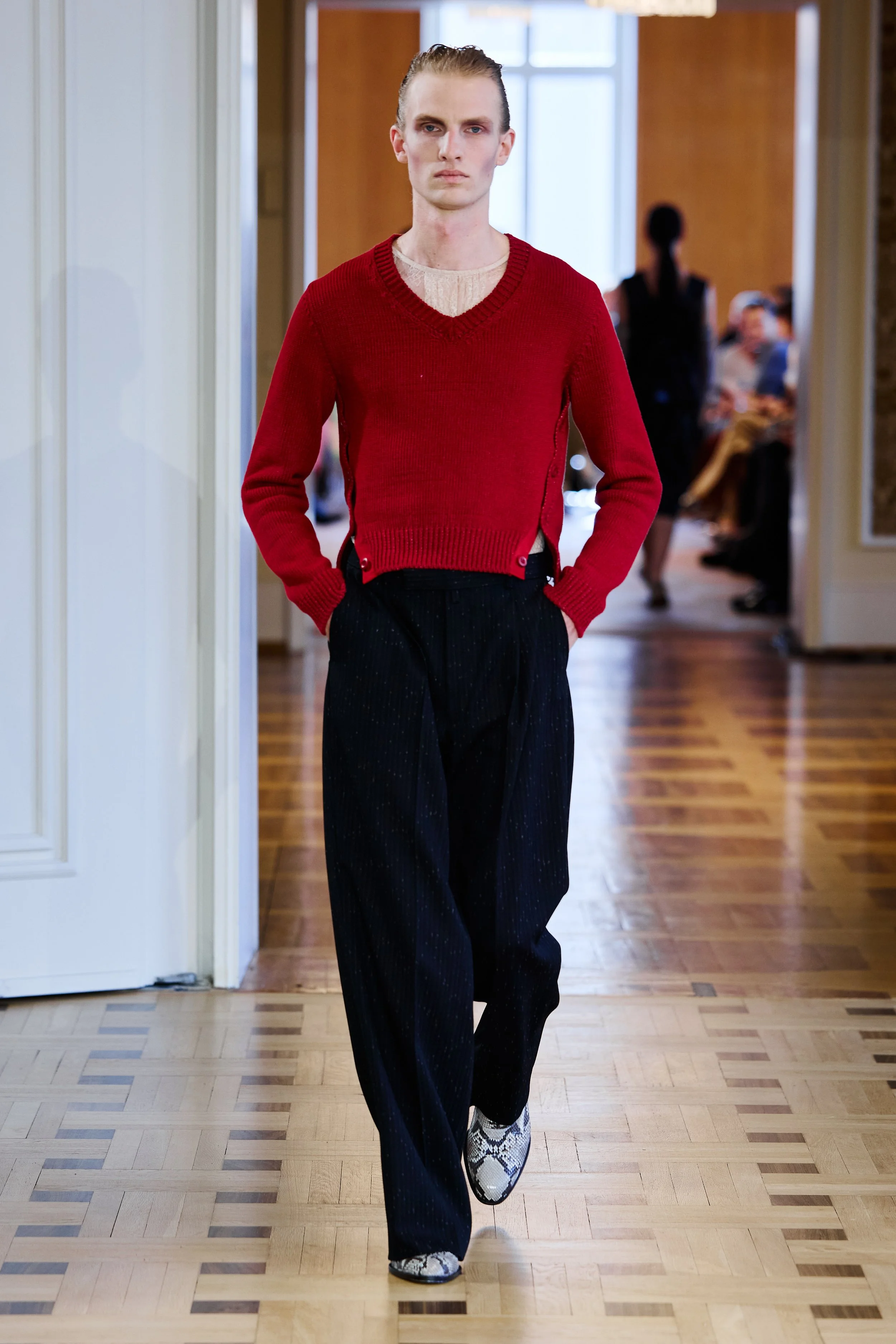 JohnLawrenceSullivan_SS27_Runway6_by_Finnegan-Koichi-Godenschweger_for_BFW_2x3.jpg