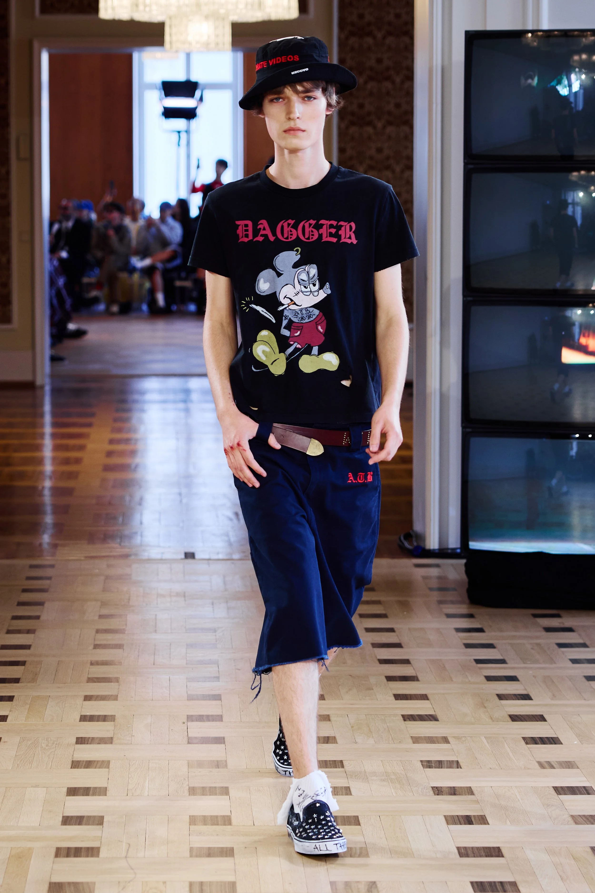 Dagger_SS27_Runway22_by_Finnegan-Koichi-Godenschweger_for_BFW_2x3.jpg