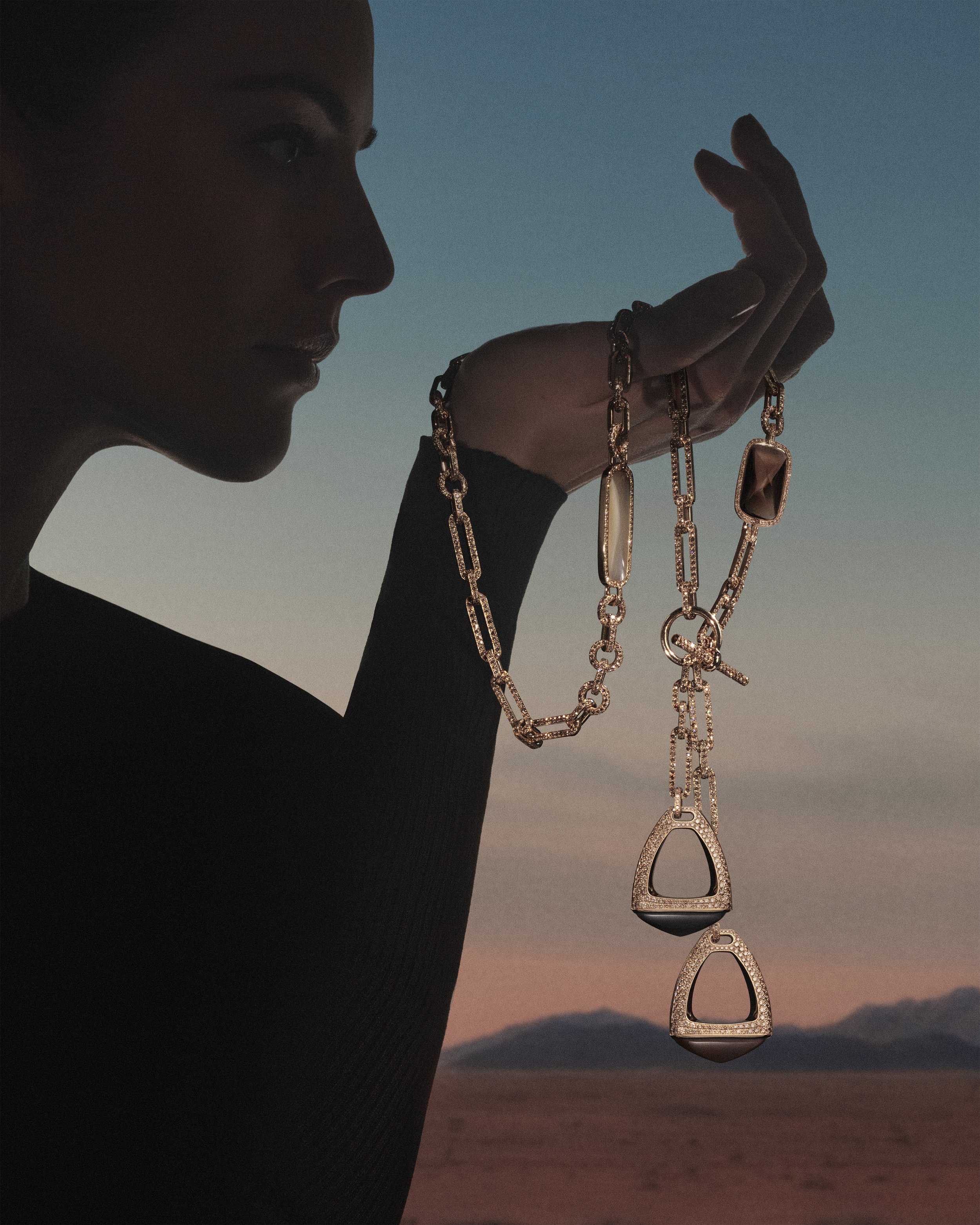 1_Etriers-Necklace-10.jpg
