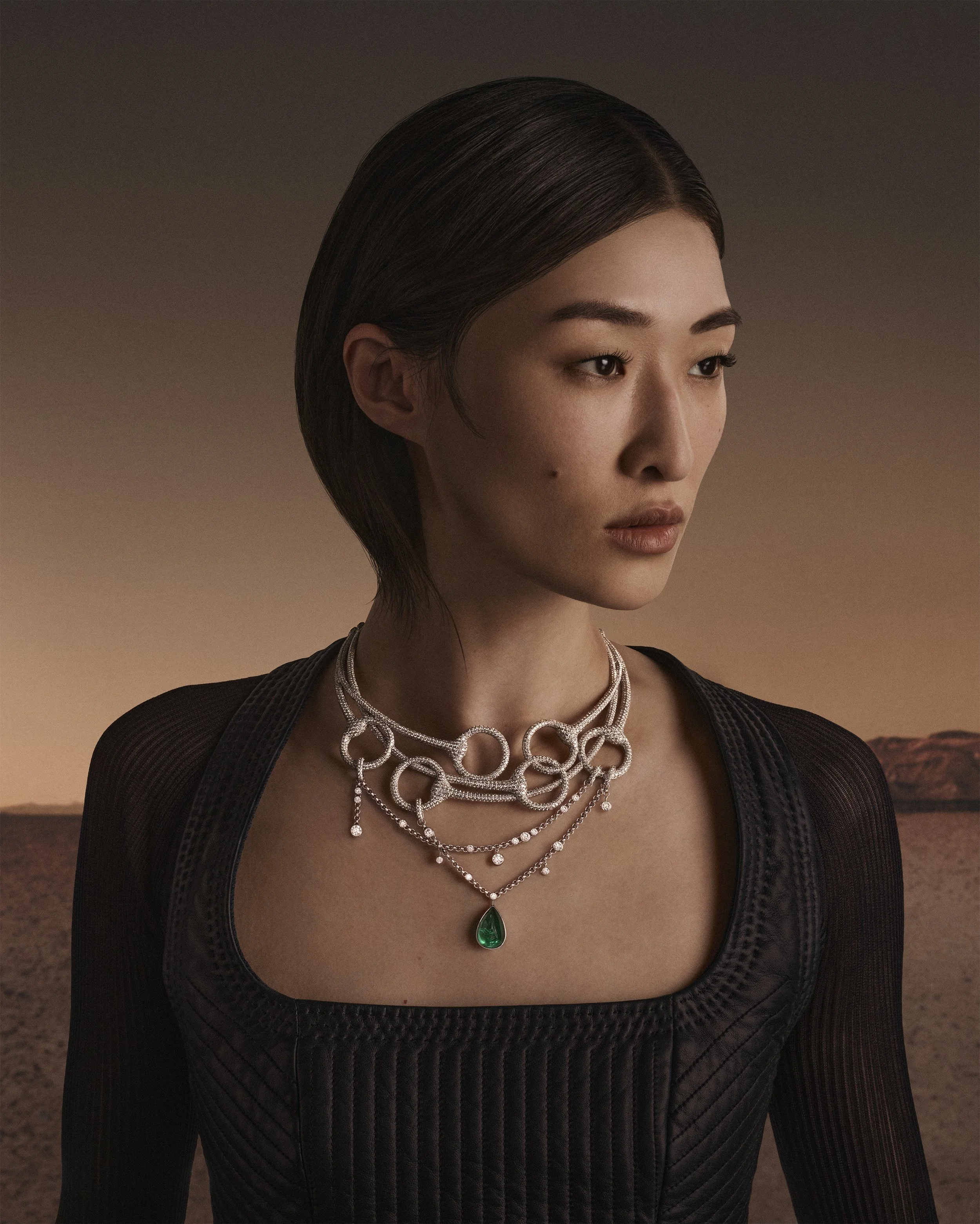 2_Etreintes-Necklace-2.jpg