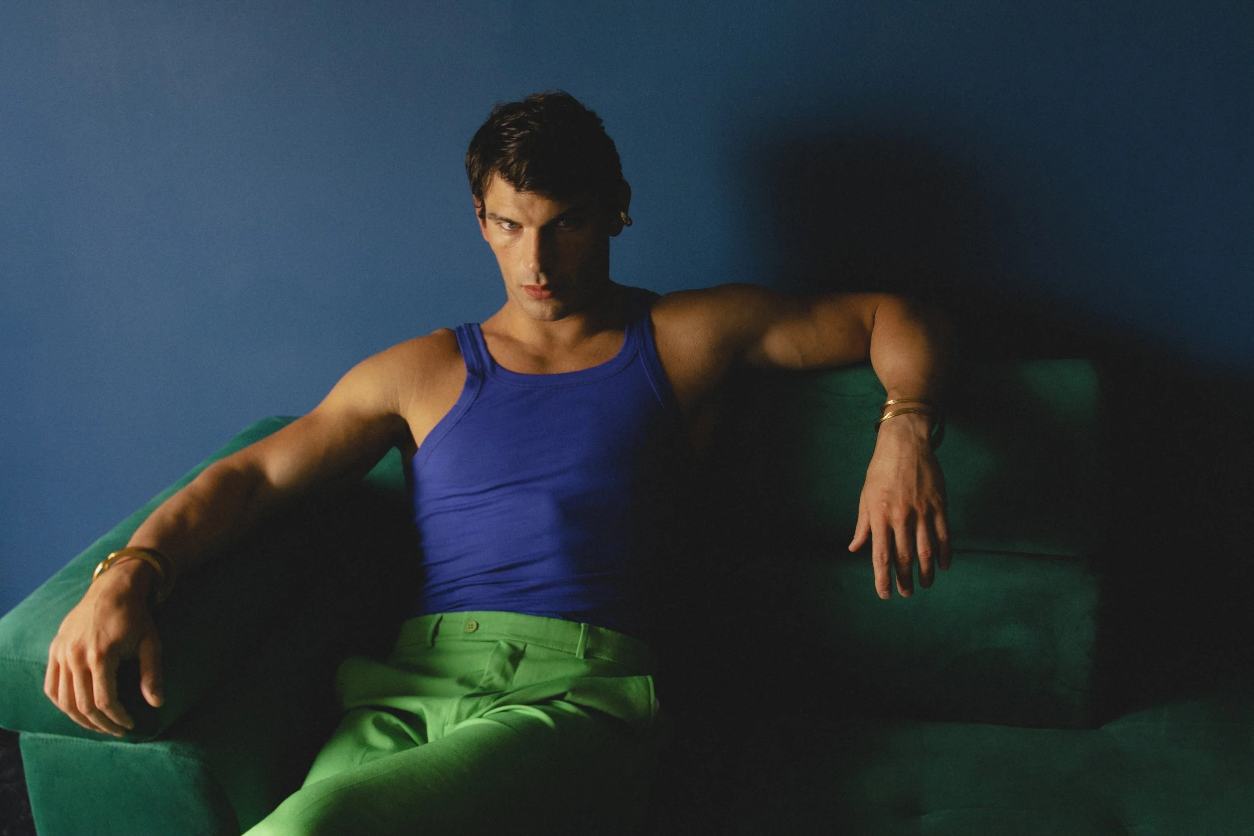 ‘SHIFTING COLOURS’ EDITORIAL BY JOEY LEO