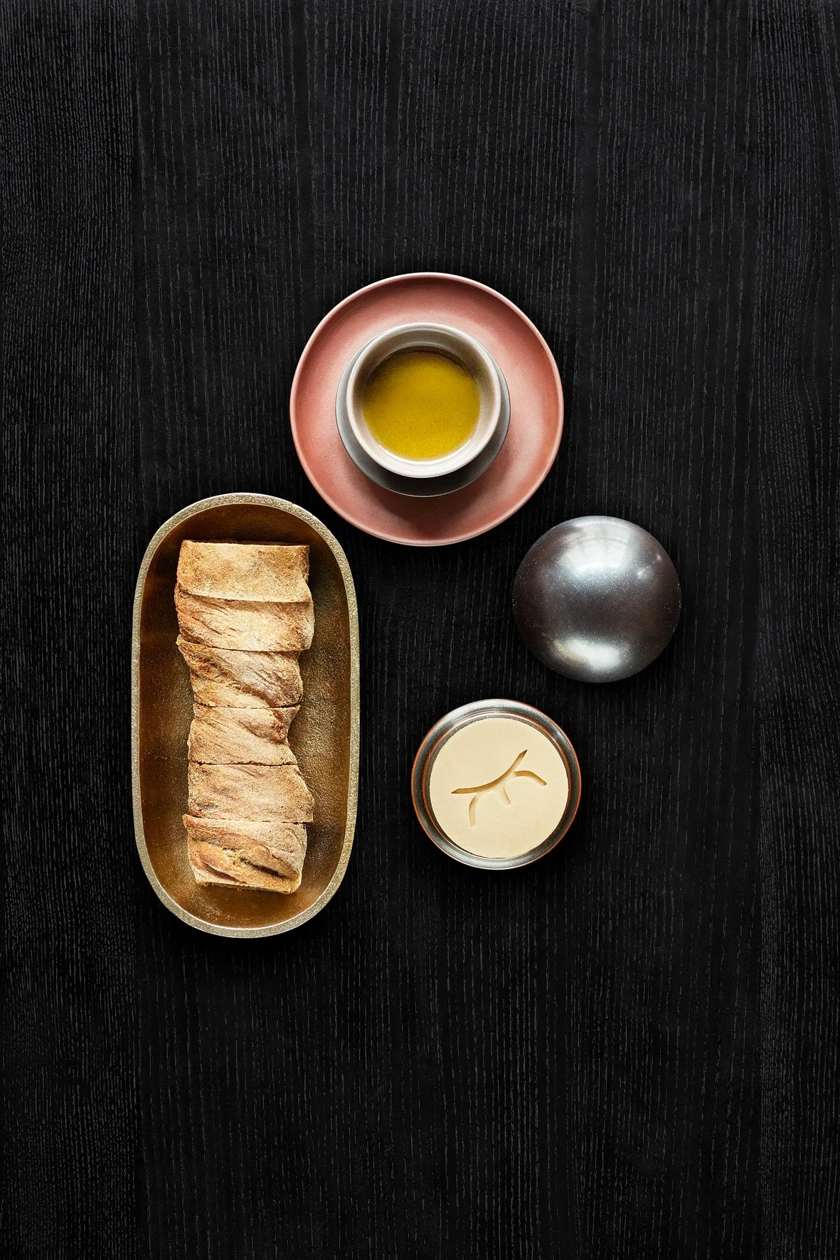 KonstantinFilippou_Malzbrot.Butter.Olivenöl..jpg