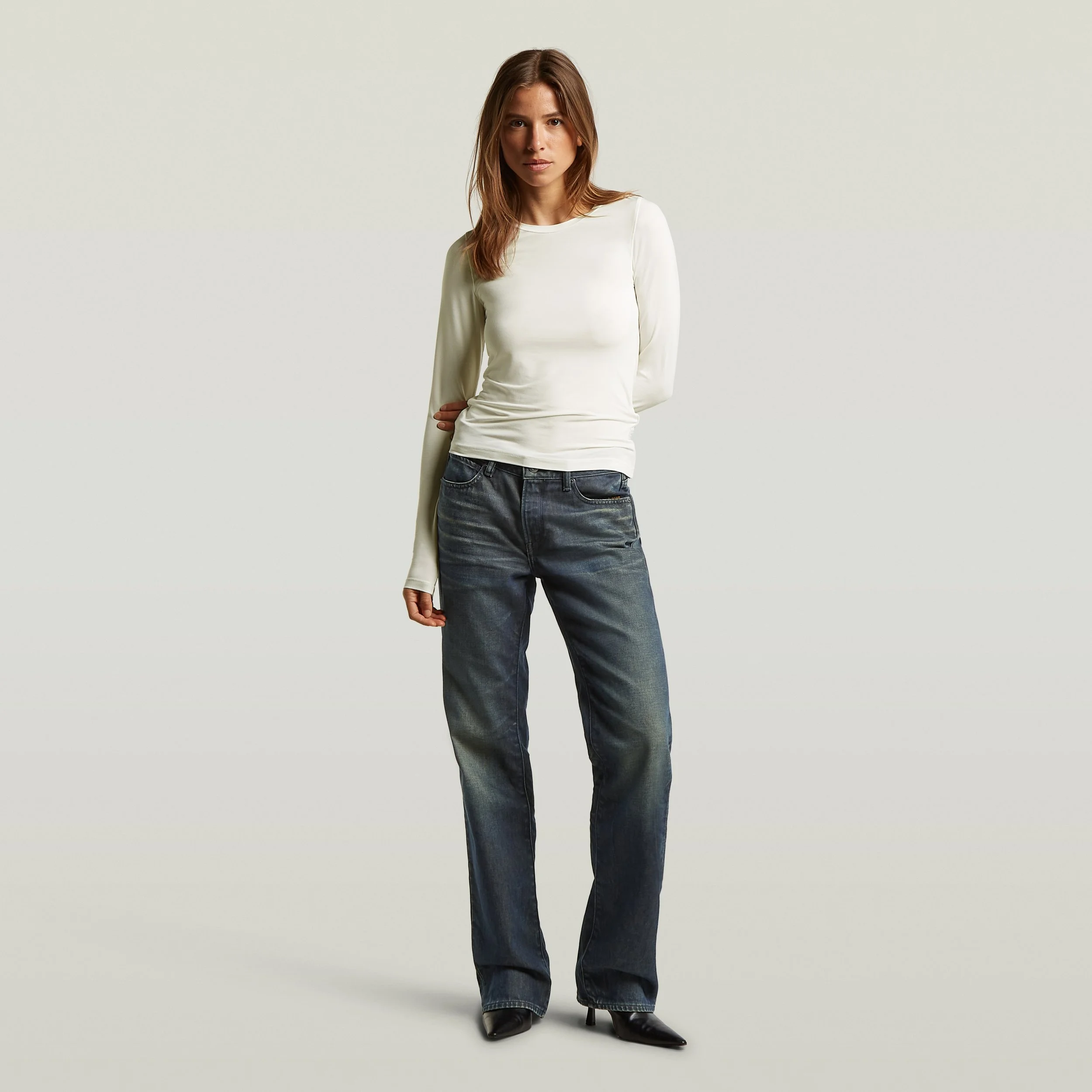 D26163-D436-J537-M03.jpg