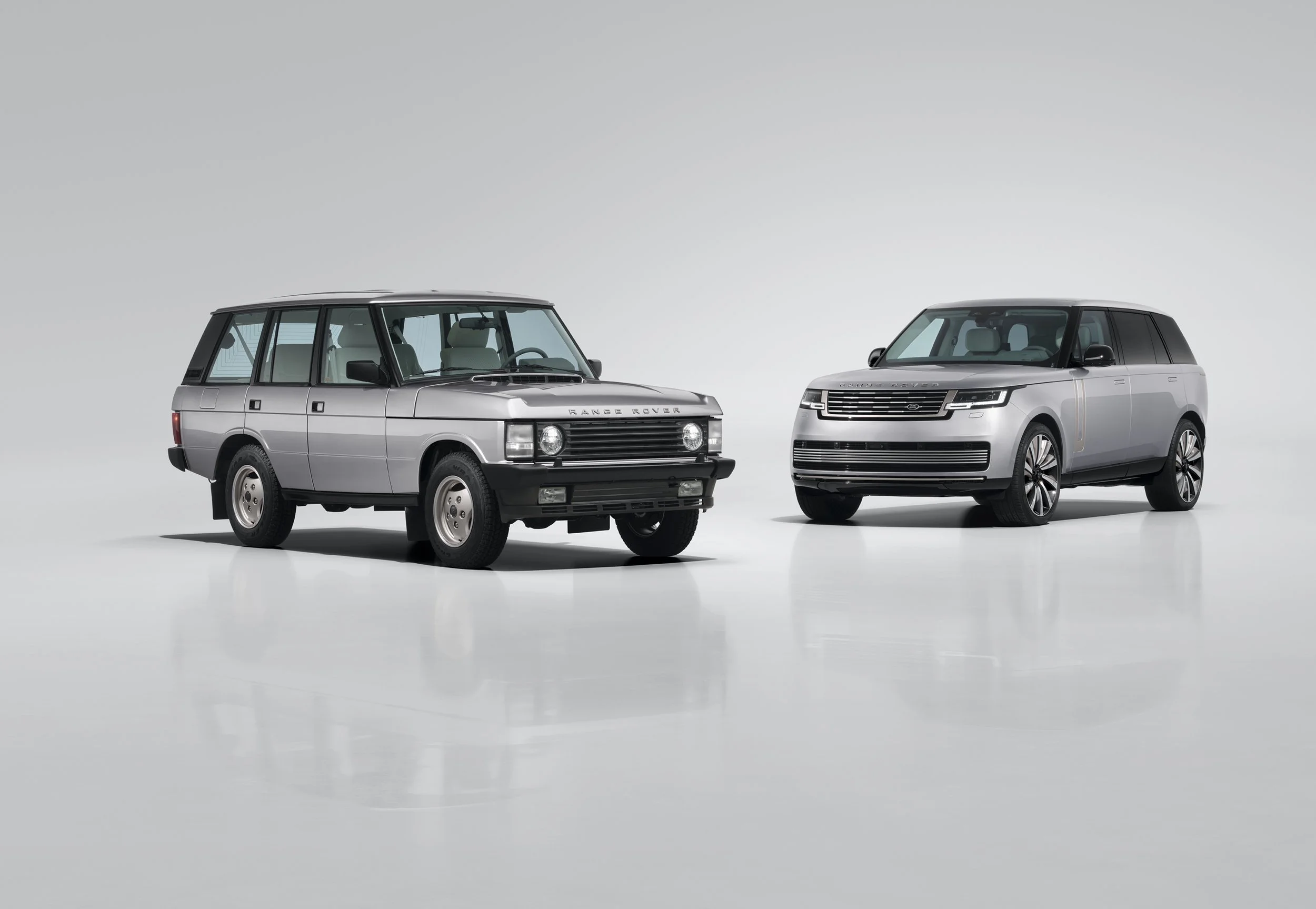 RANGE ROVER REVISITS THE CLASSIC