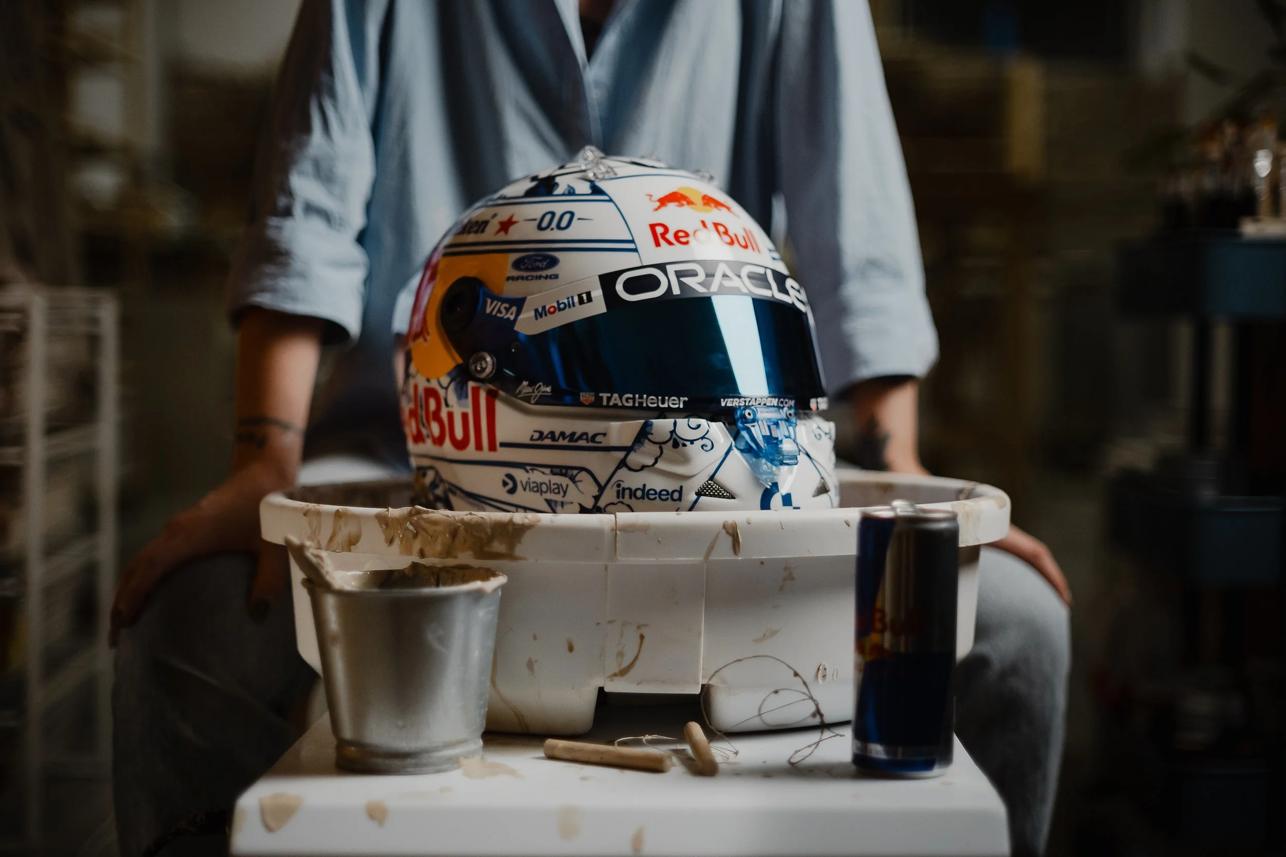 RED BULL RACING GOES DELFT BLUE