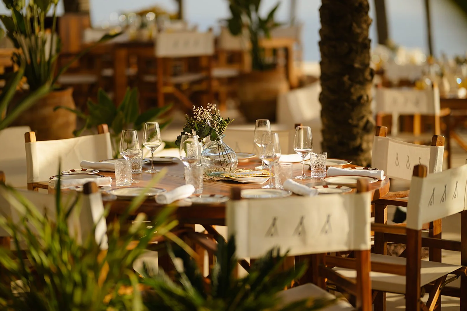 RESTAURANT.jpg