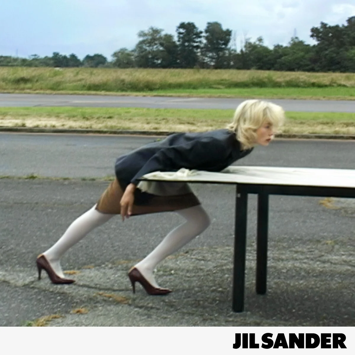 THE NEW JIL SANDER CAMPAIGN UNCOVERS ELEGANCE WITH AN EDGE