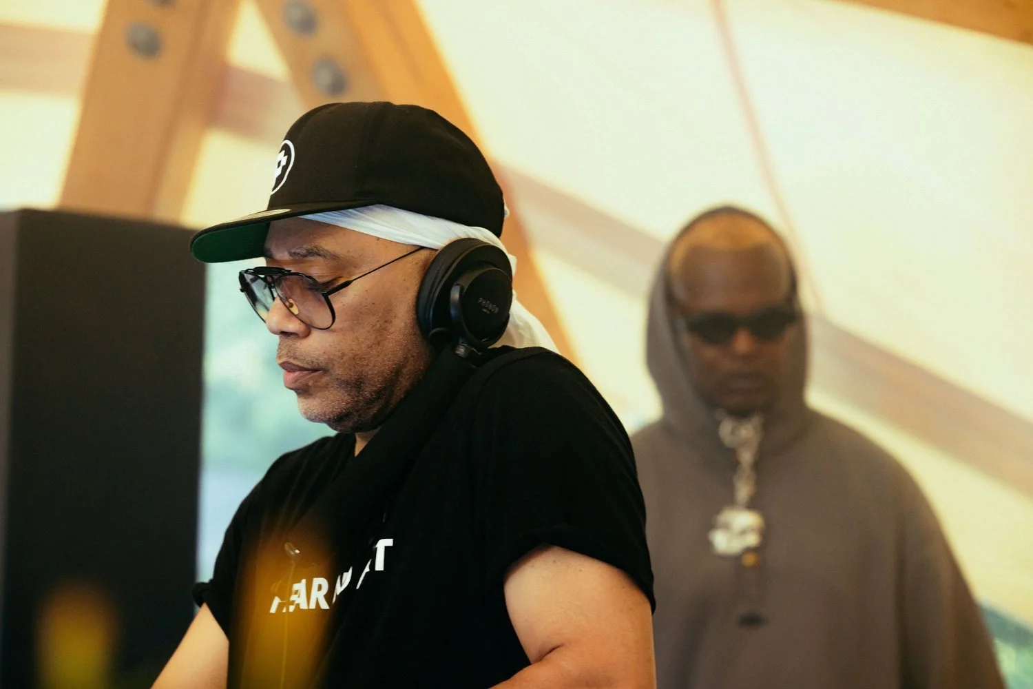 BLACK KIDS BEHIND THE SOUND DETROIT SENT AROUND THE WORLD