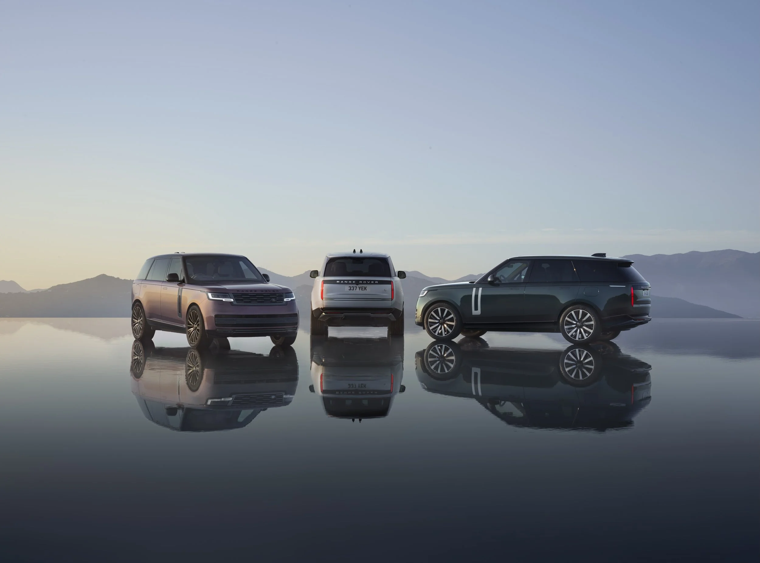 RANGE ROVER ENTERS ITS ELECTRIC ERA
